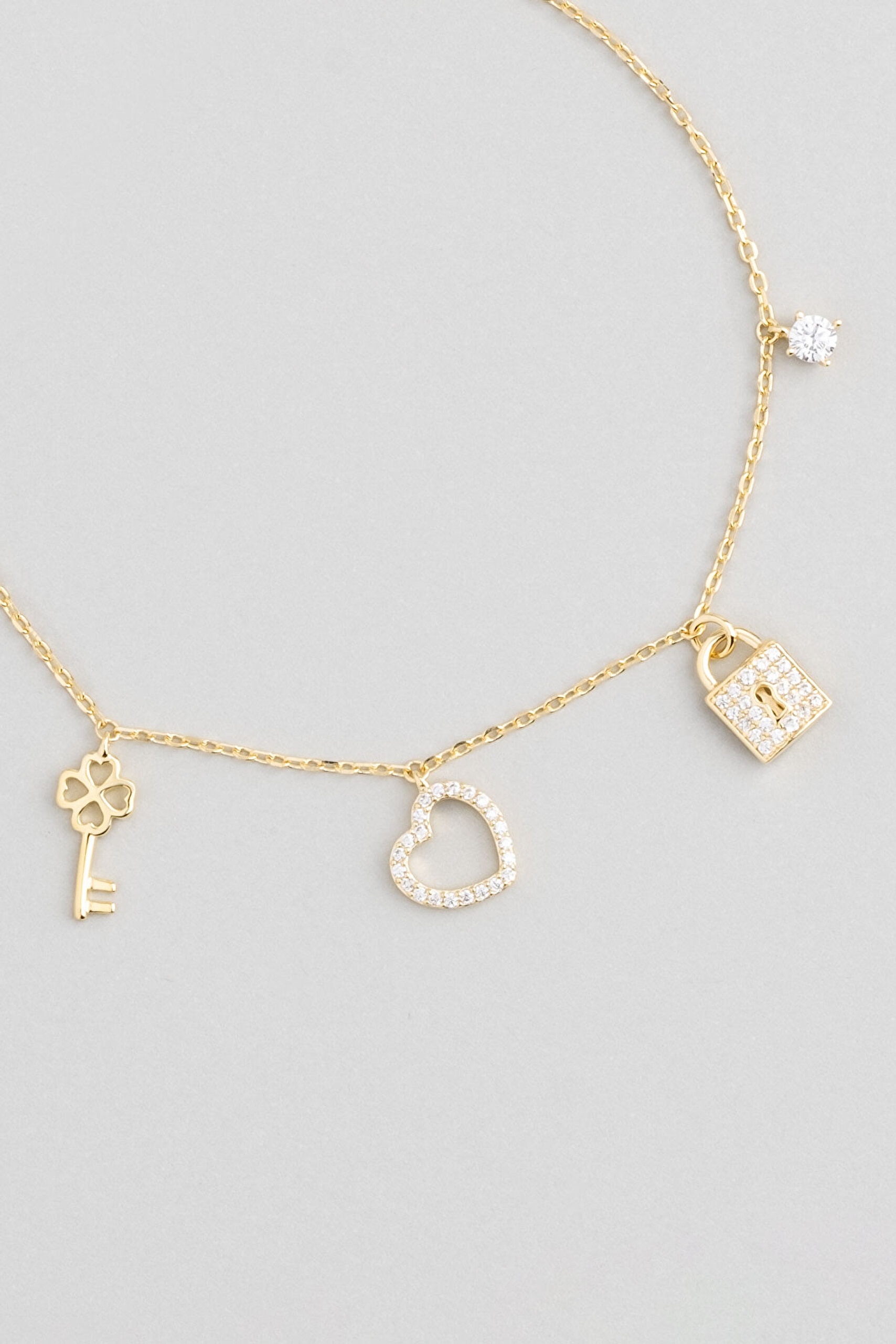 ⁠ Şans İkonlu 18 Ayar Sarı Altın Kaplama 18 Cm Gümüş Minimal Bileklik_2}