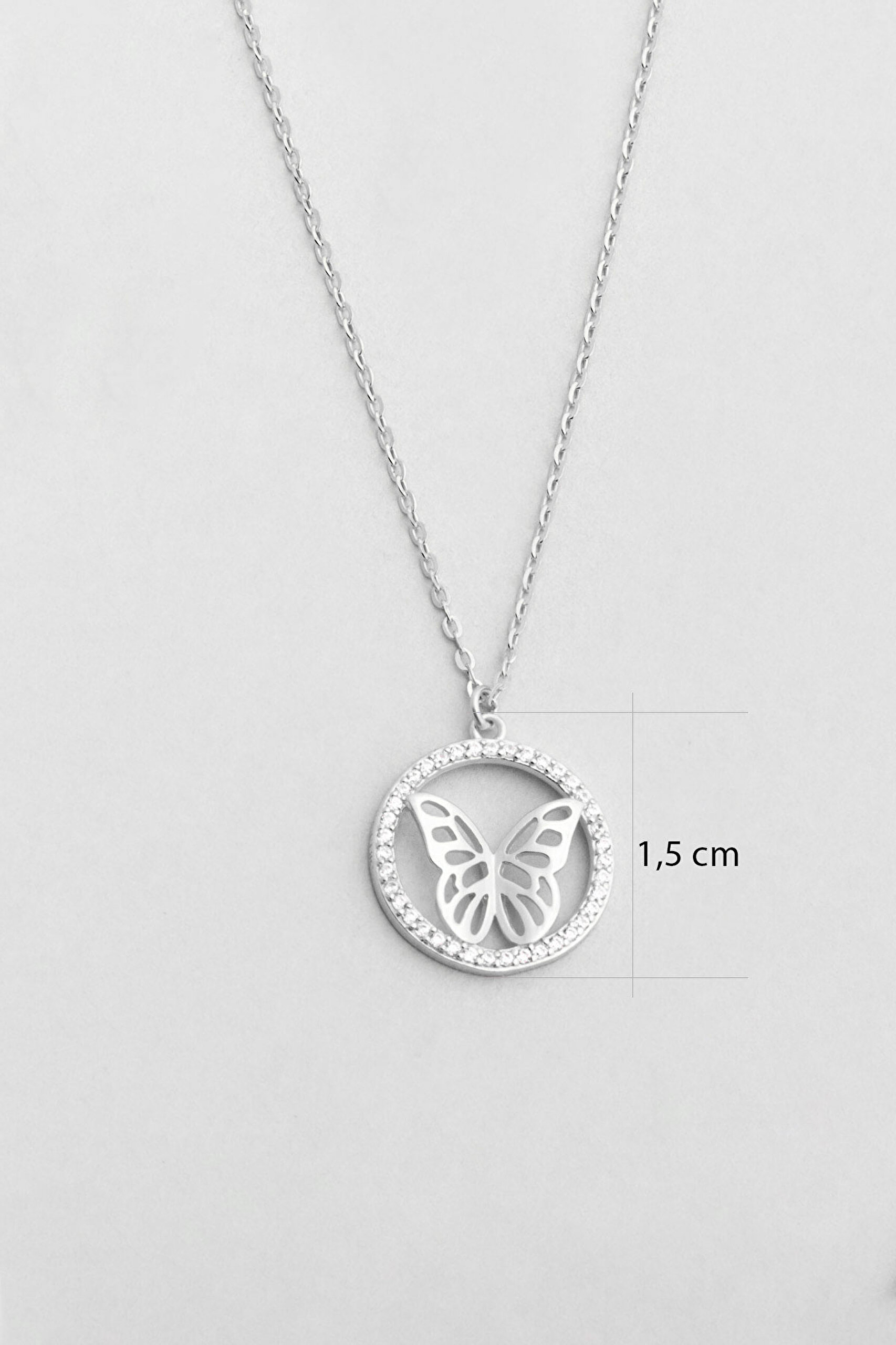 ⁠ Kelebek Etkisi 18 Ayar Beyaz Altın Kaplama 46 Cm Gümüş Minimal Kolye_1}