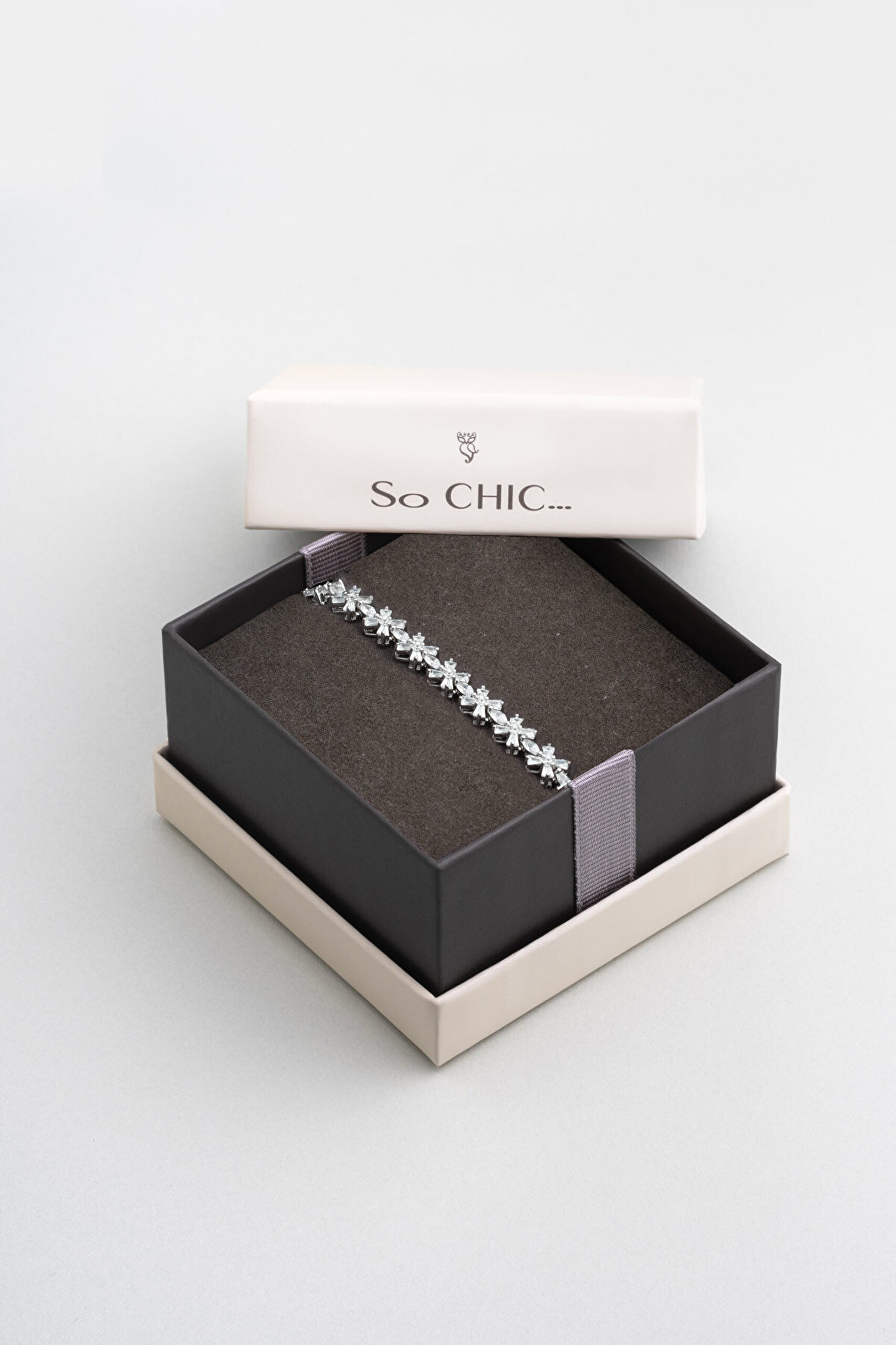 Baget Çiçeği 18 Ayar Beyaz Altın Kaplama Gümüş Bileklik - 4