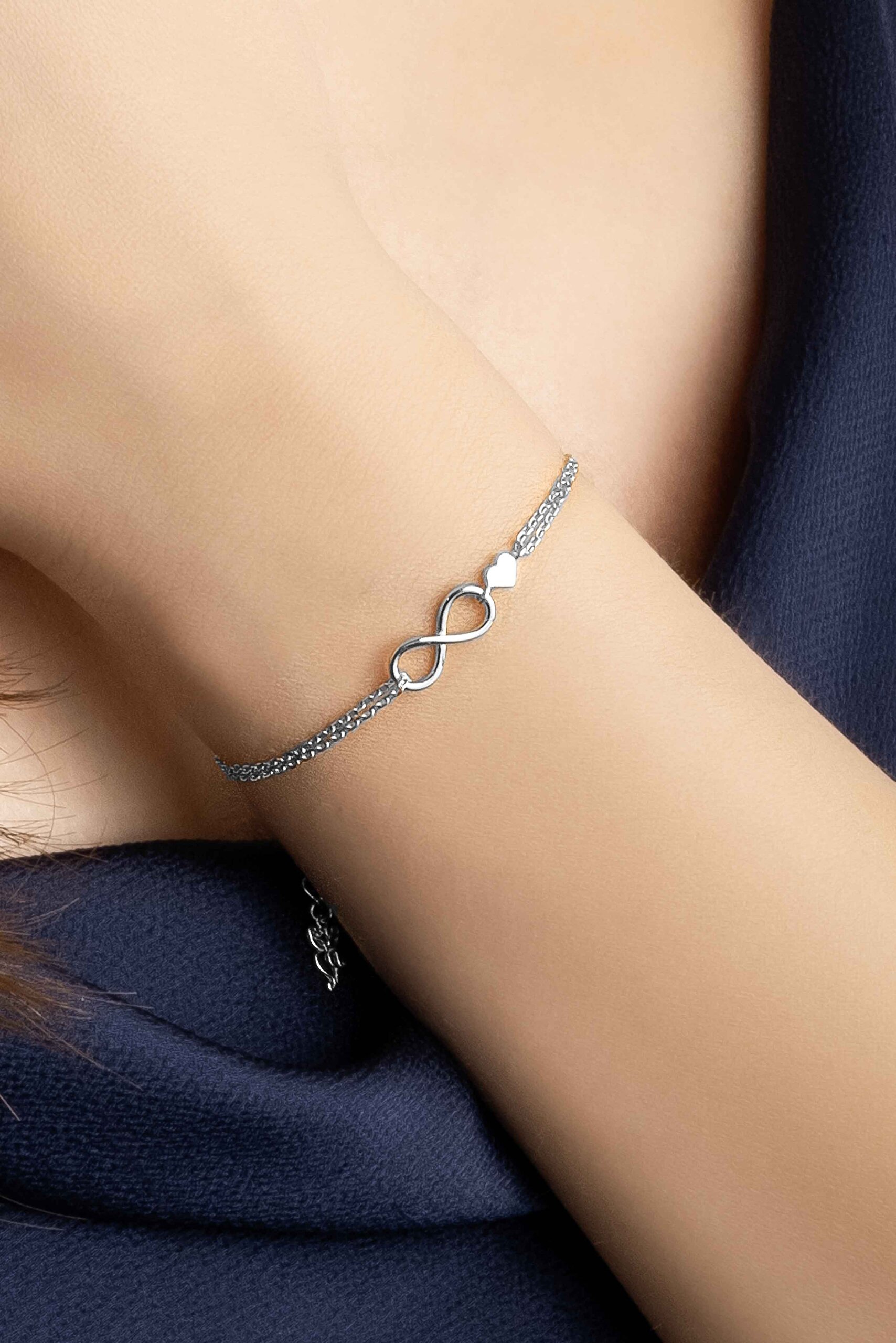 ⁠ Sonsuz Aşk 18 Ayar Beyaz Altın Kaplama 20 Cm Gümüş Minimal Bileklik_2}