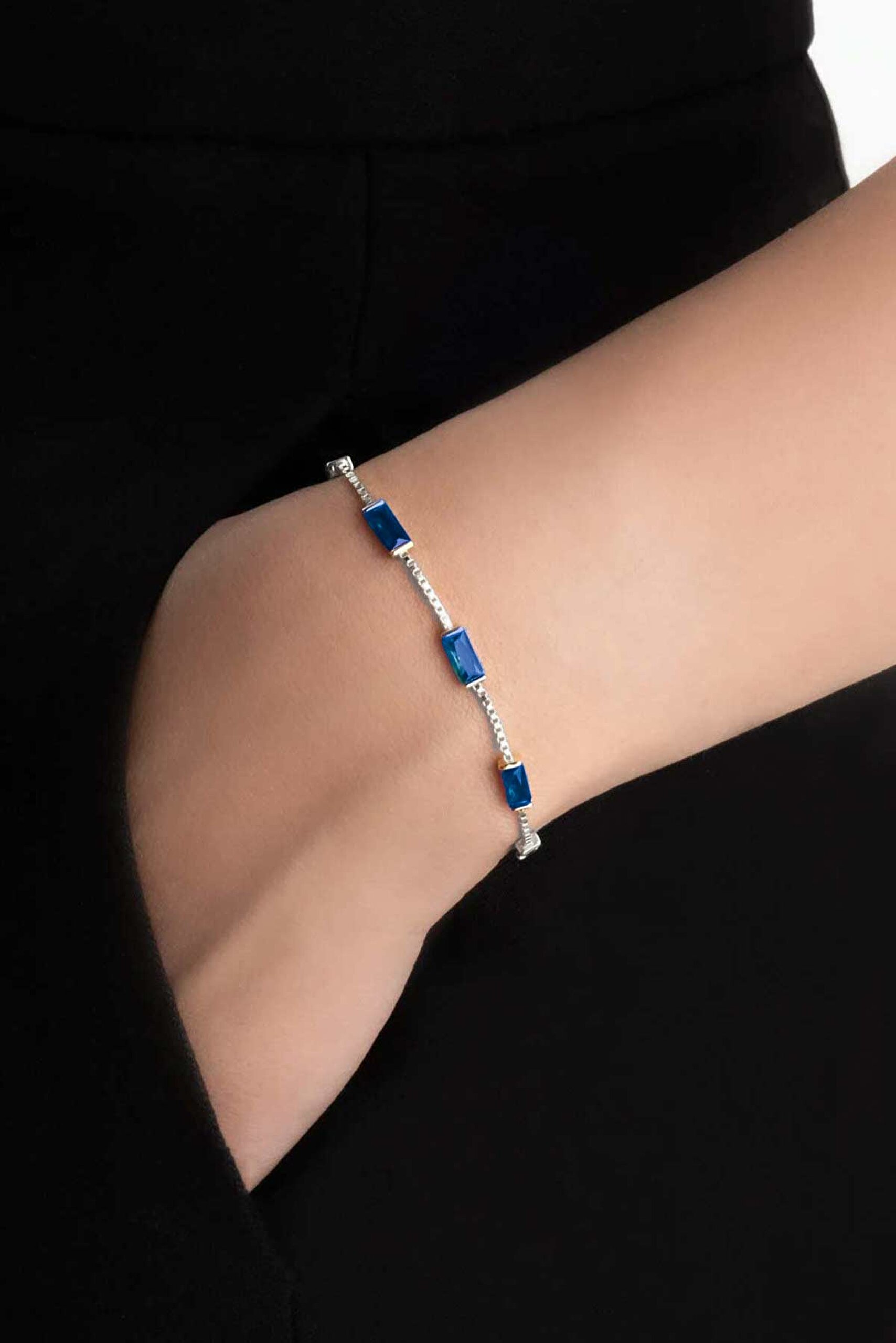 ⁠ Berrak Güzellik 18 Ayar Beyaz Altın Kaplama Gümüş Bileklik_1}