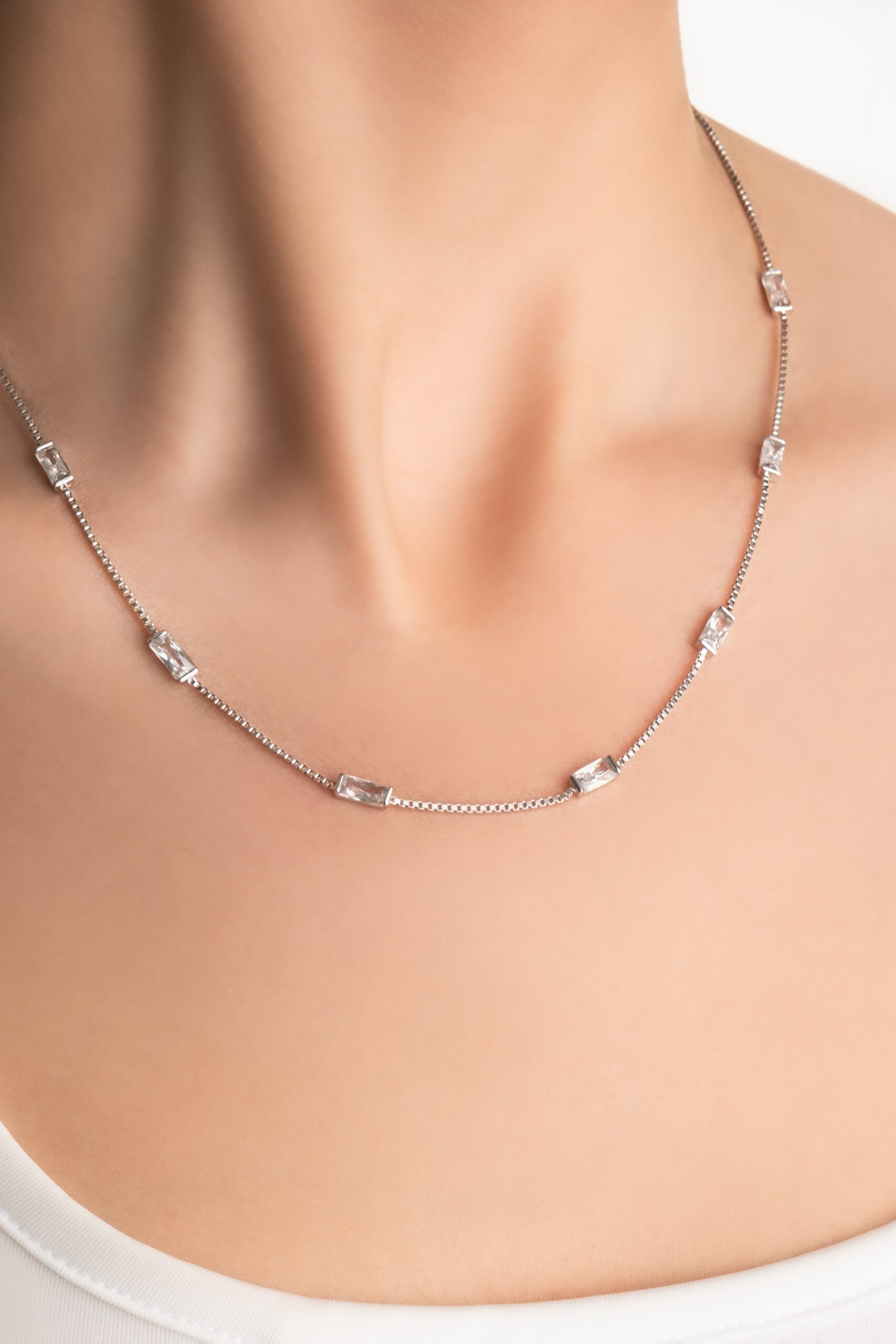 ⁠ Berrak Güzellik  18 Ayar Beyaz Altın Kaplama 45 Cm Gümüş Kolye_1}