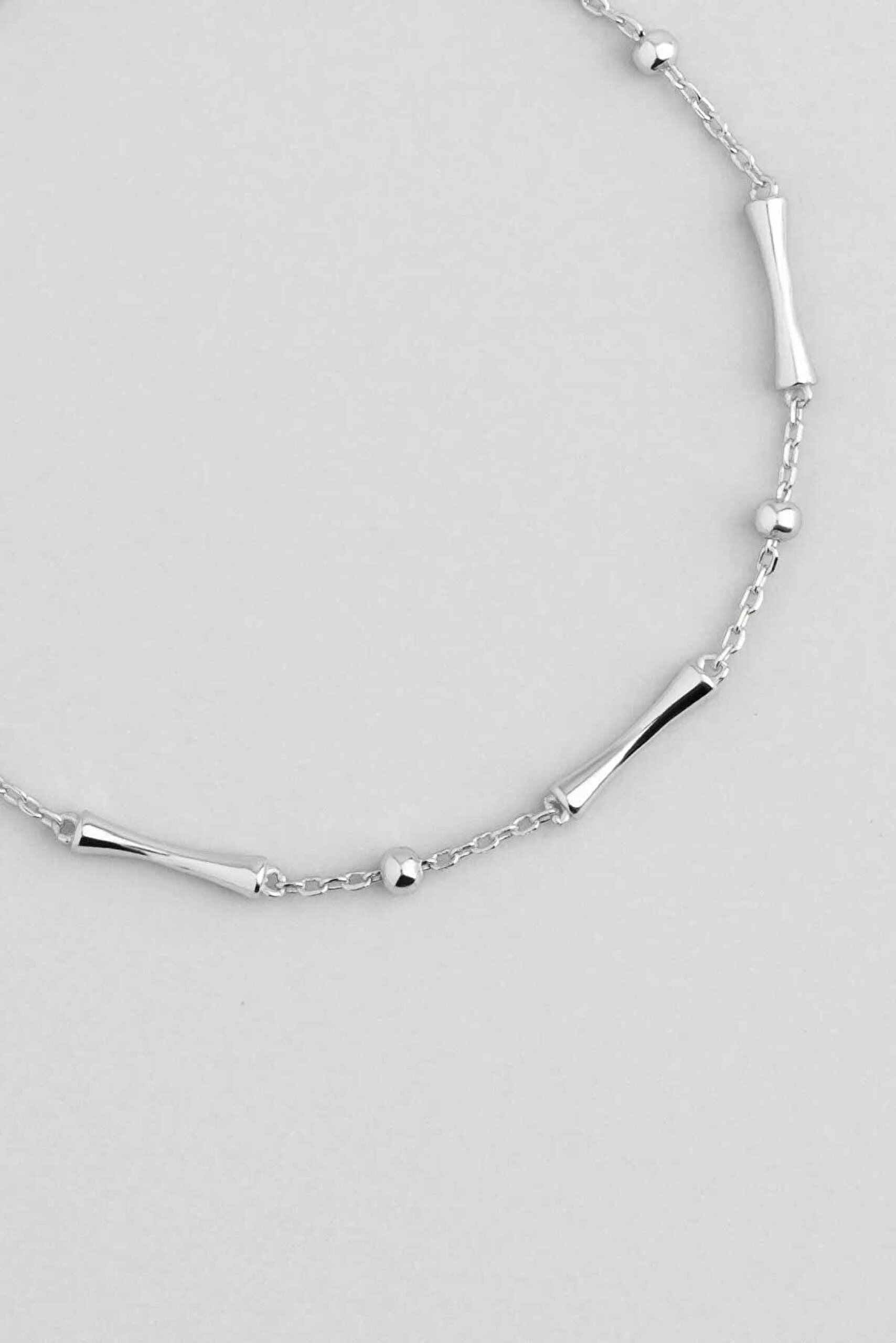 ⁠ Minimal Tasarım 18 Ayar Beyaz Altın Kaplama 19 Cm Gümüş Minimal Bileklik
_4}