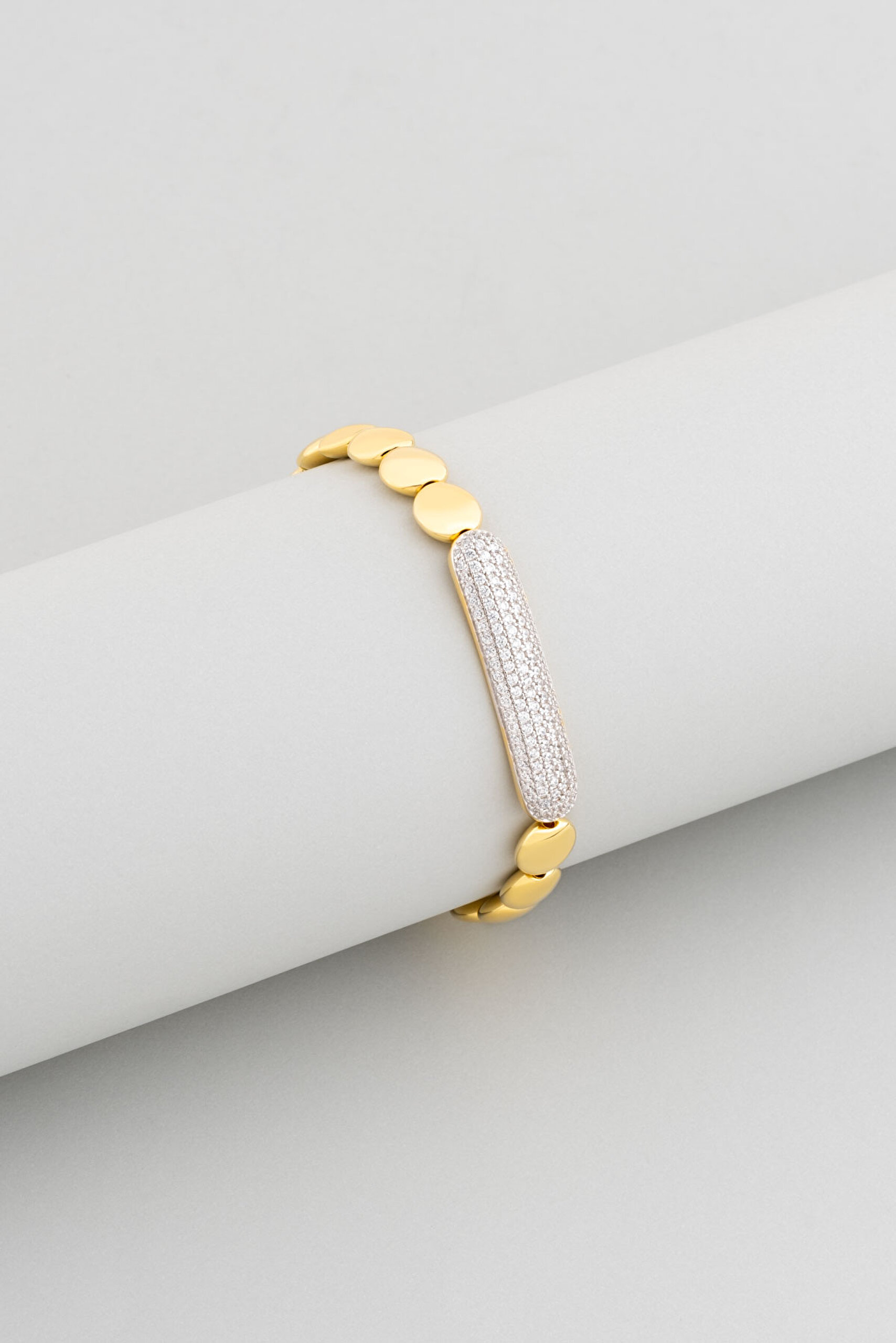 ⁠ İkonik Tasarım 18 Ayar Sarı Altın Kaplama Gümüş Bileklik_2}