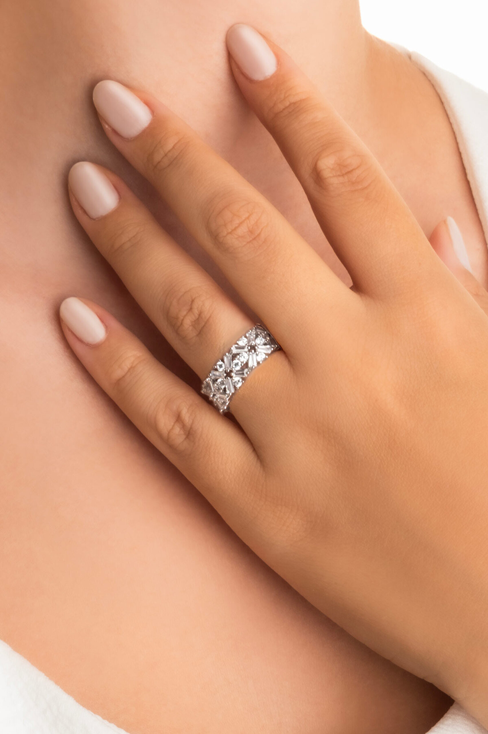 Baget Çiçeği 18 Ayar Beyaz Altın Kaplama Gümüş Yüzük - 1