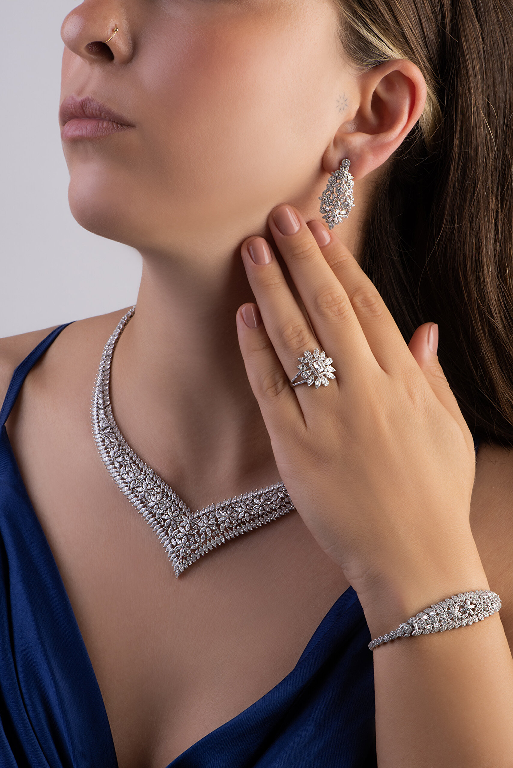 ⁠ Işıltılı Güzellik 18 Ayar Beyaz Altın Kaplama Ayarlanabilir Gümüş Yüzük_1}