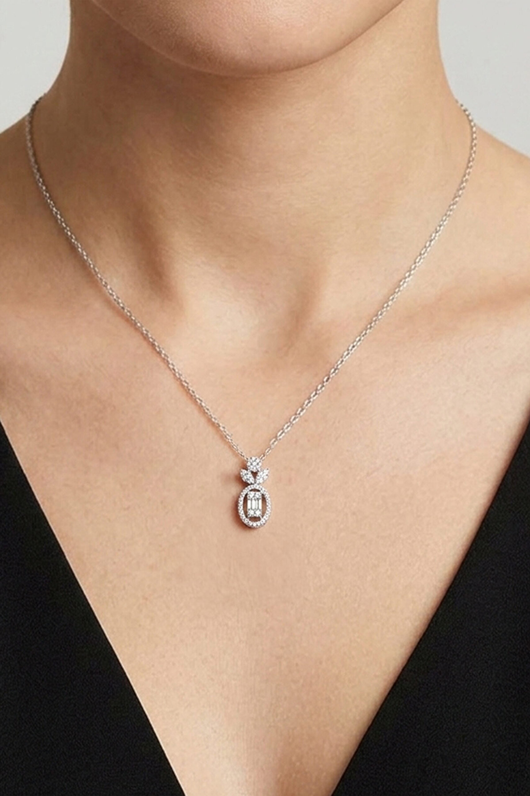 Minimal Işıltı 18 Ayar Beyaz Altın Kaplama 45 Cm Gümüş Baget Kolye - 1