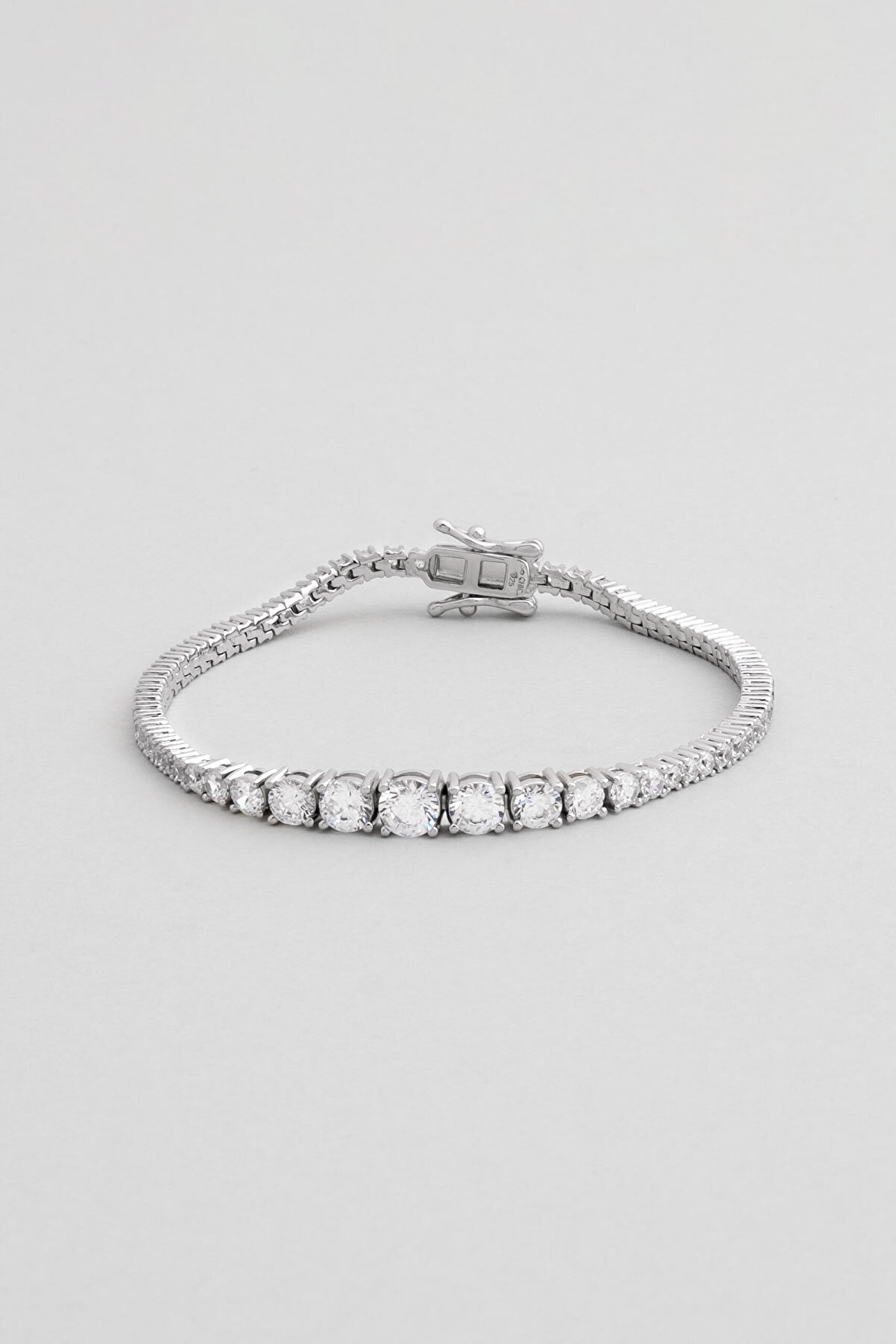 Beyazın Büyüsü 18 Ayar Beyaz Altın Kaplama Gümüş Tasarım Bileklik - 2