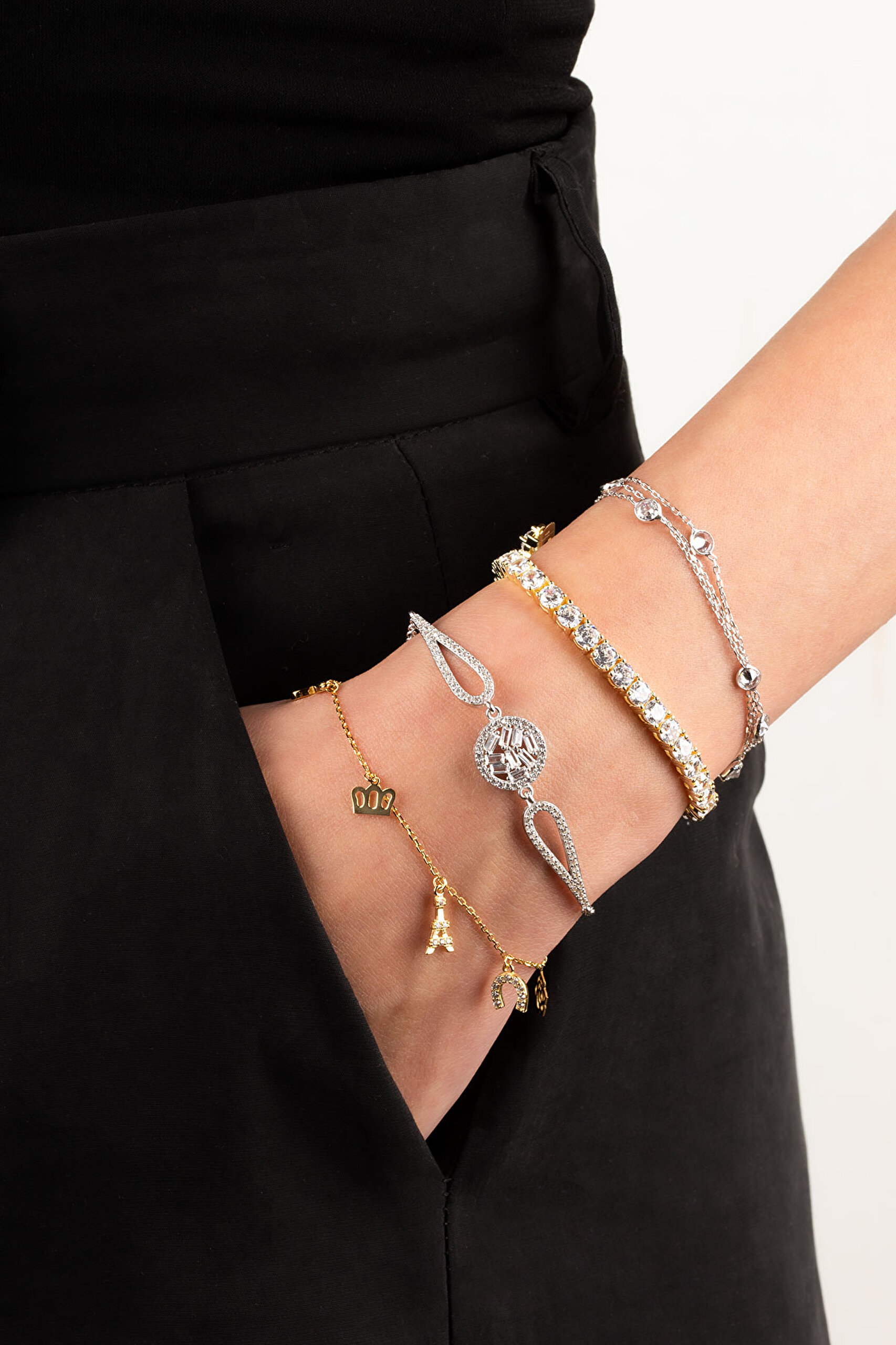 ⁠ Şans İkonlu 18 Ayar Sarı Altın Kaplama 19 Cm Gümüş Arkadaş Bileklik_1}