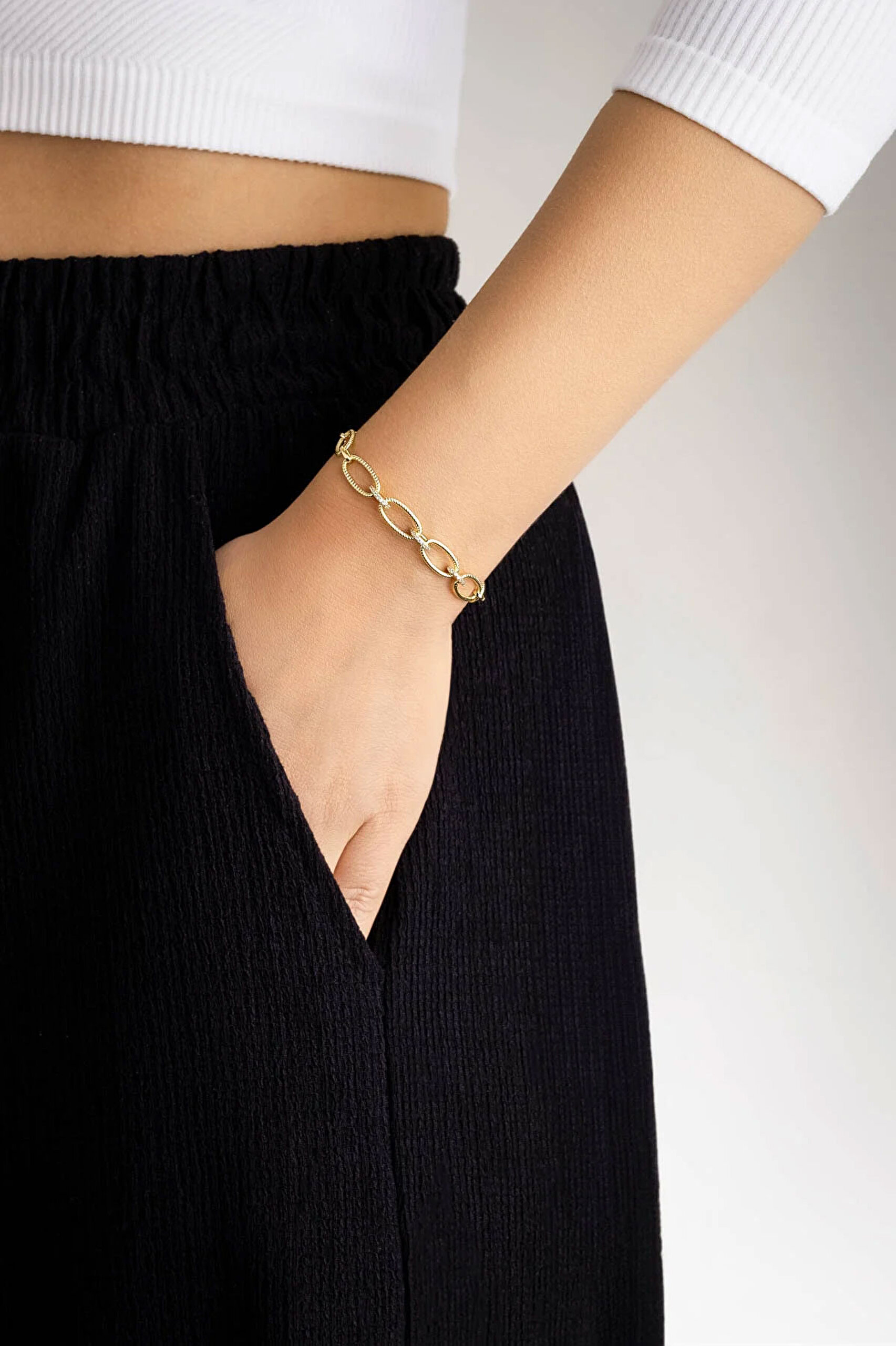 Beyaz Taşlı 18 Ayar Sarı Altın Kaplama 20 Cm Gümüş Zincir Bileklik - 1