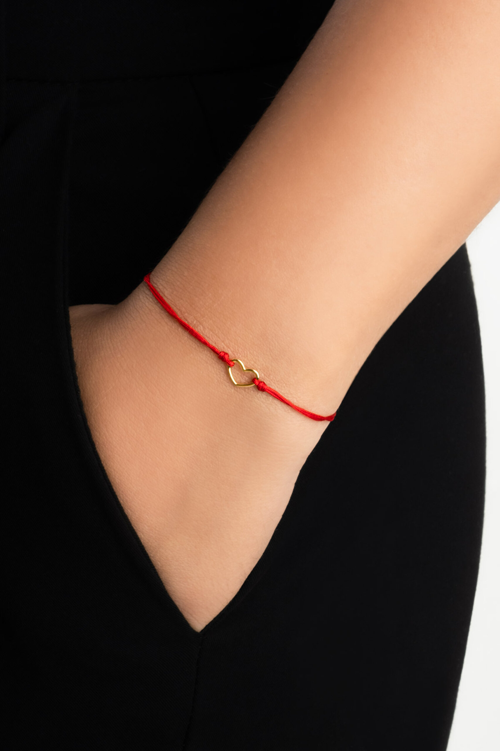 ⁠ Minimal Kalp 18 Ayar Sarı Altın Kaplama Ayarlanabilir Gümüş Arkadaş Bilekliği_1}