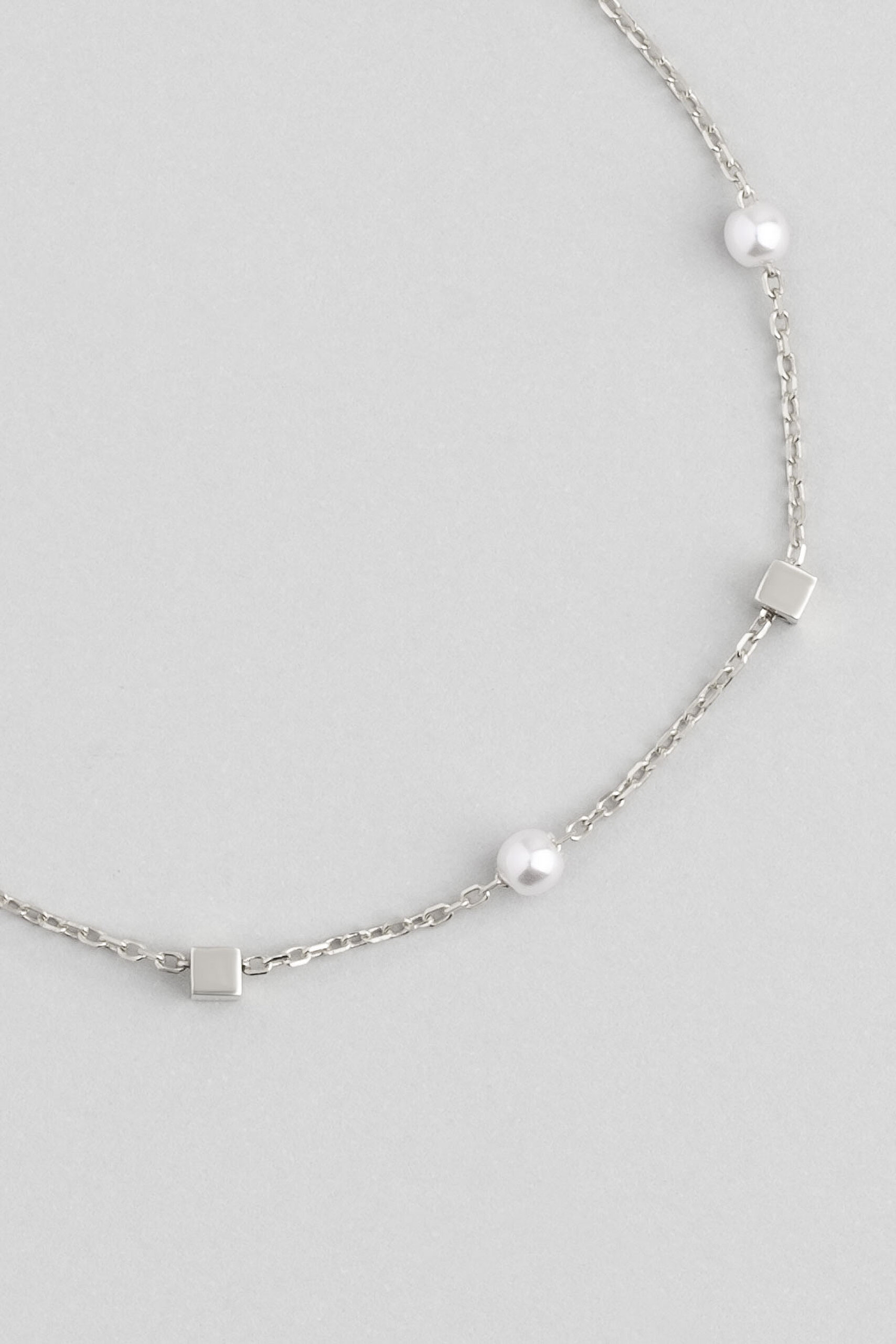 ⁠ Pearl Taşlı 18 Ayar Beyaz Altın Kaplama 21 Cm Gümüş Minimal Bileklik_1}