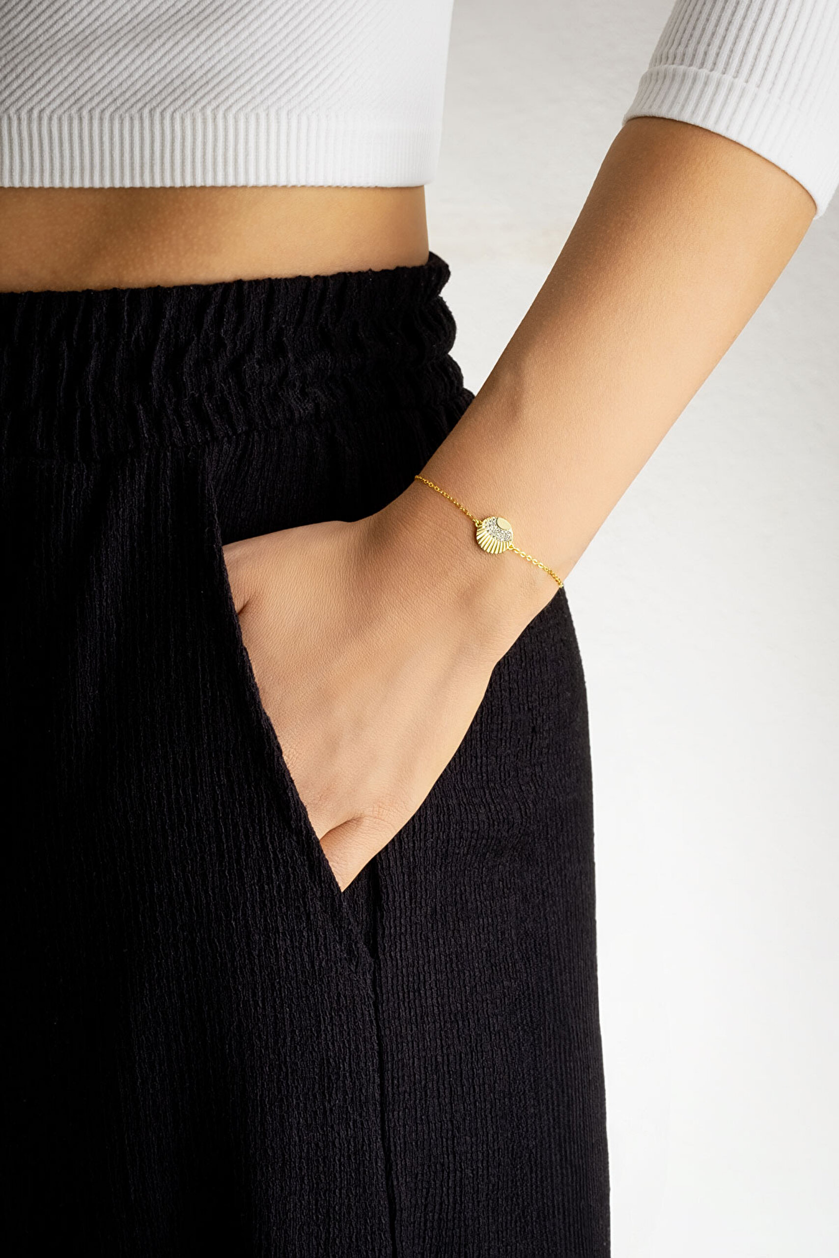 ⁠ Minimal Tasarım 18 Ayar Sarı Altın Kaplama 19 Cm Gümüş Bileklik_1}