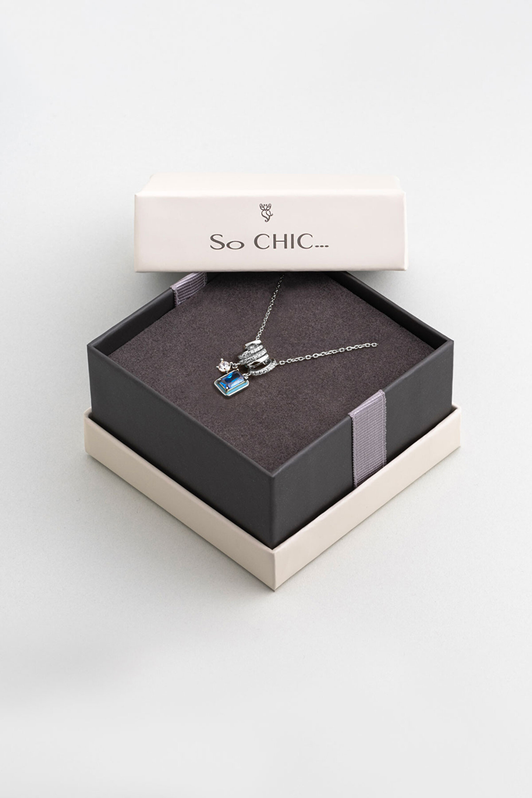 ⁠ Renkli Taşlı 18 Ayar Beyaz Altın Kaplama 45 Cm Gümüş Charm Kolye_4}