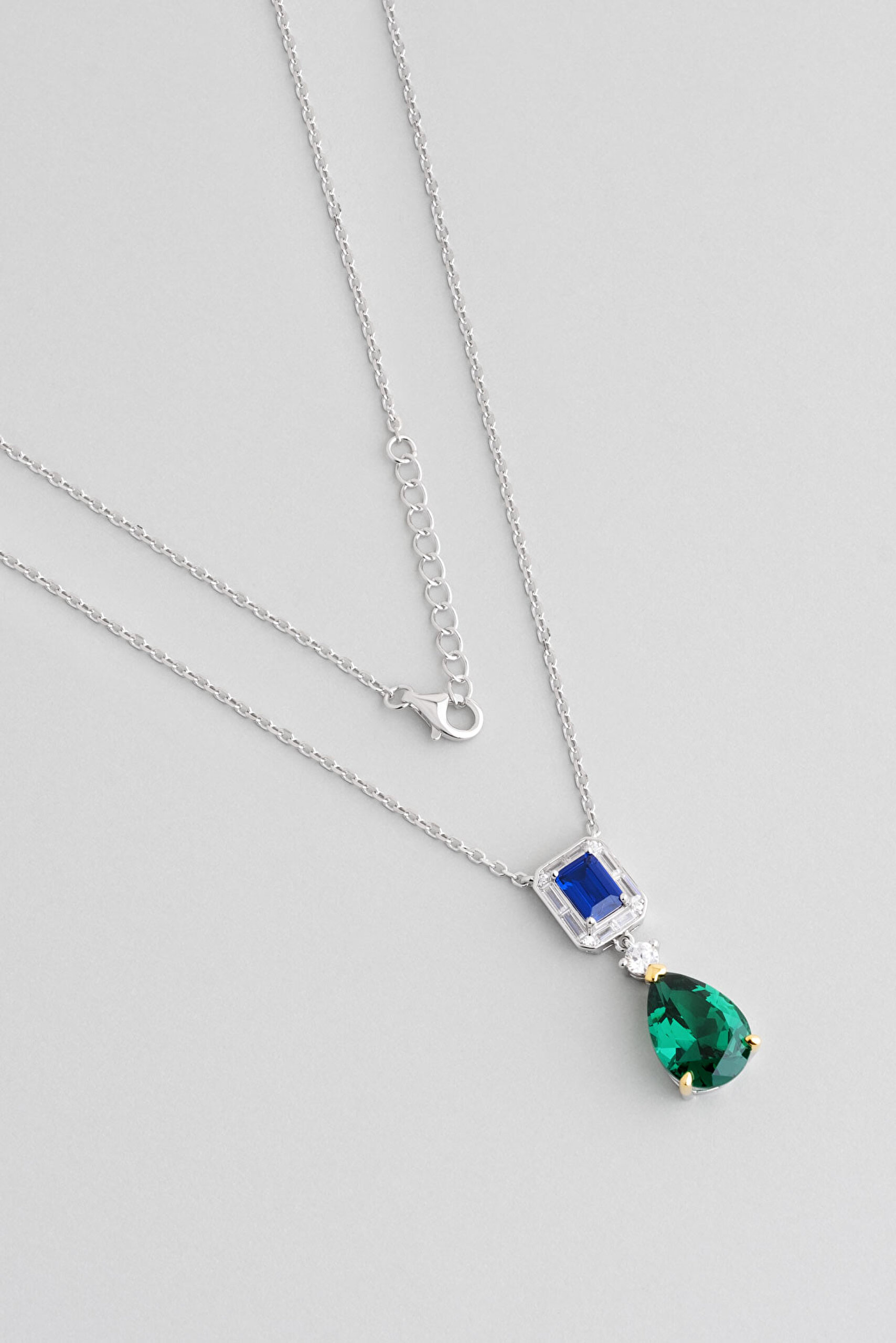 ⁠ Euphoria 18 Ayar Beyaz Altın Kaplama 44 Cm Gümüş Renkli Taşlı Kolye_0}