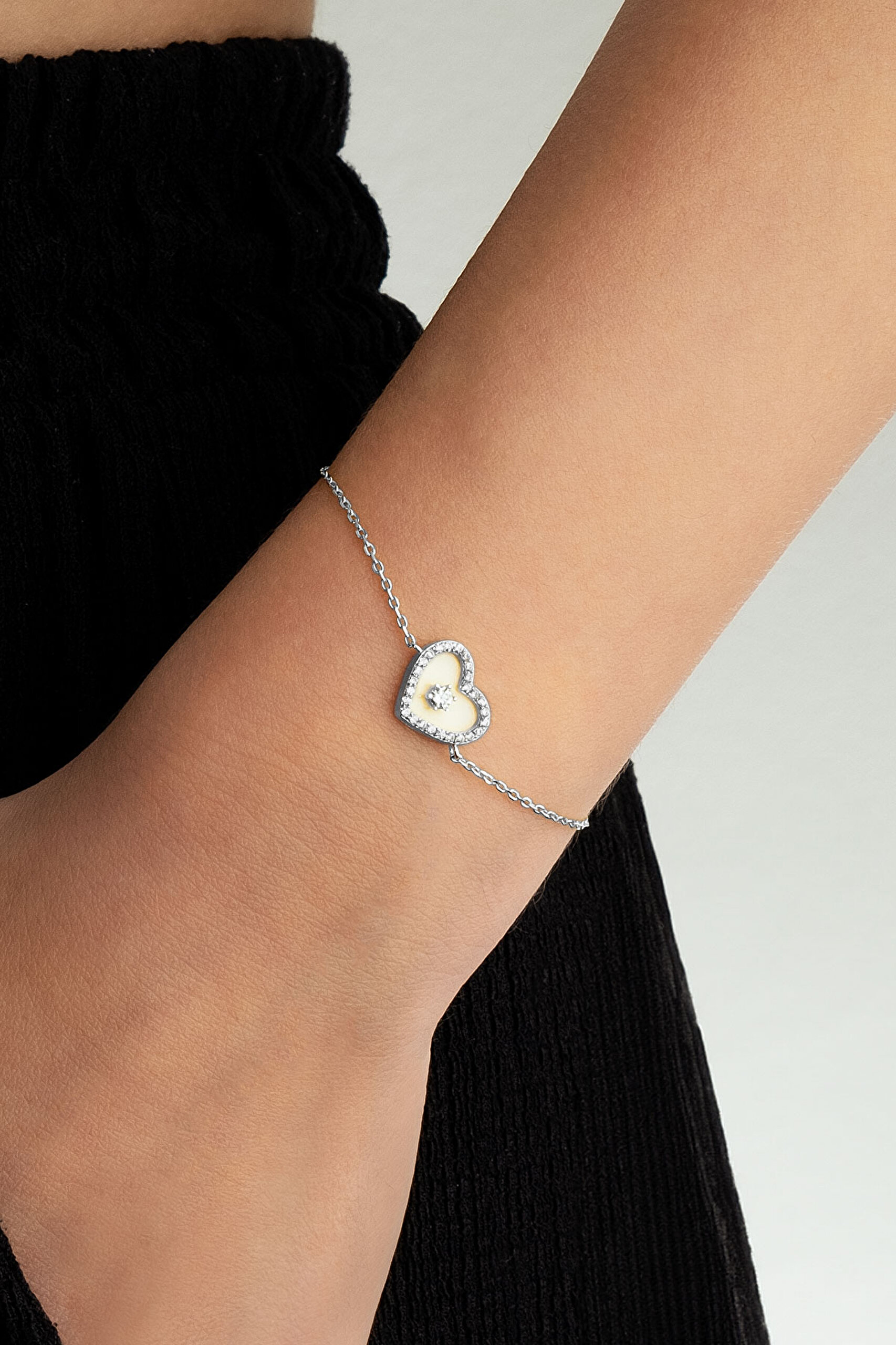 ⁠ Aşk Yıldızı 18 Ayar Sarı Altın Kaplama 18 Cm Gümüş Bileklik_2}