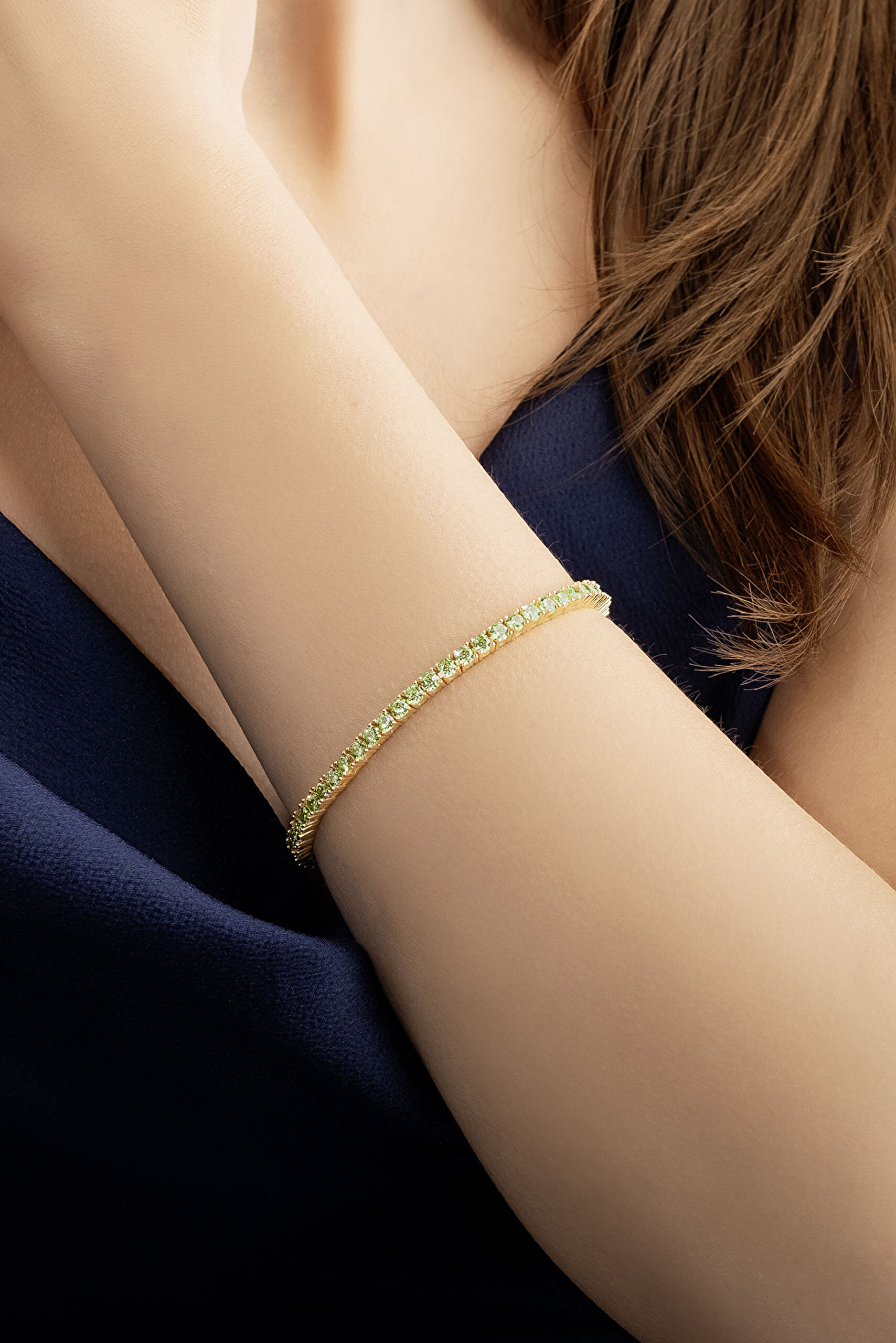 ⁠ Yeşil Taşlı 18 Ayar Sarı Altn Kaplama Gümüş Su Yolu Bileklik_3}