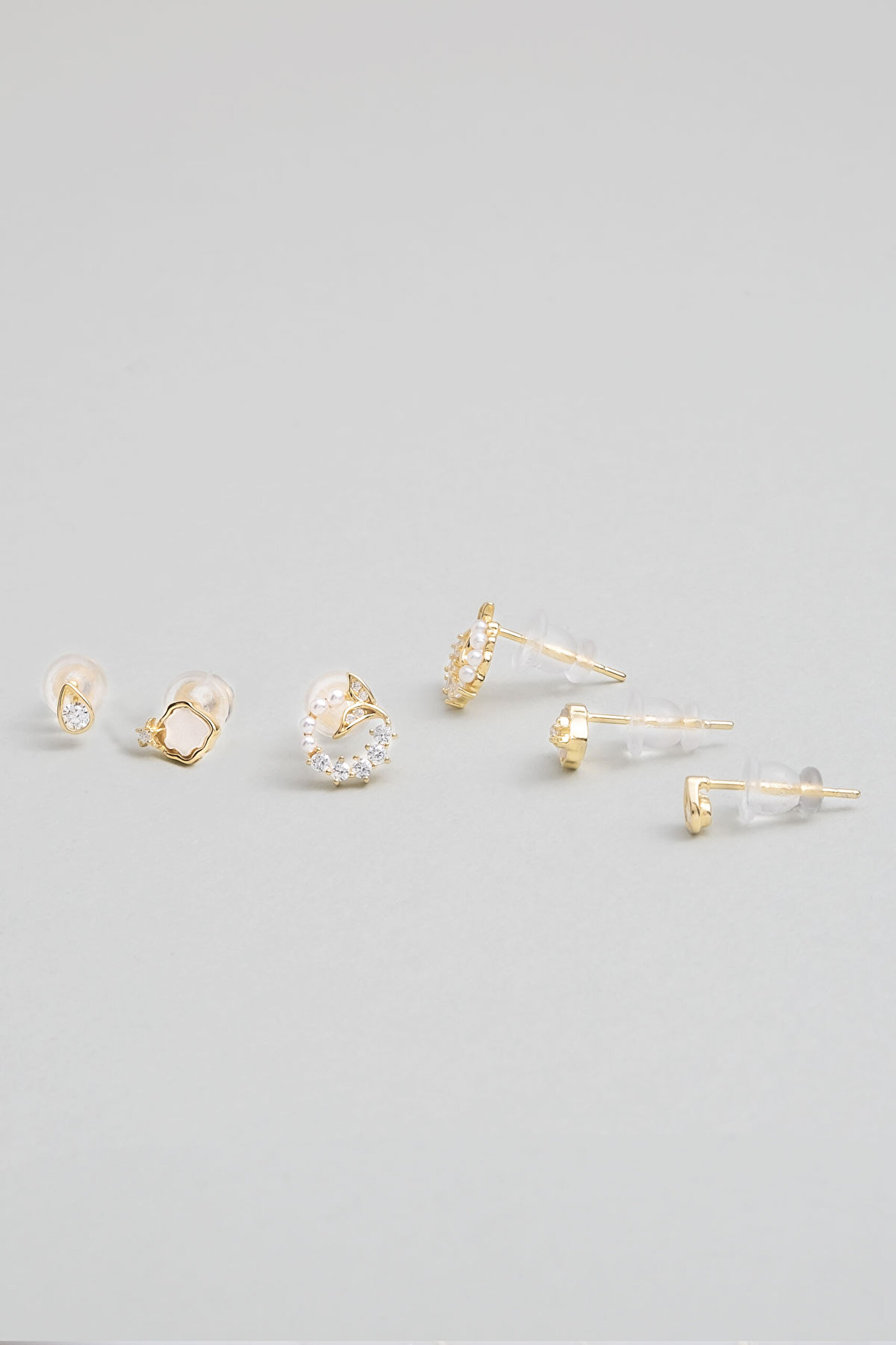 ⁠ Deniz İkonları 18 Ayar Sarı Altın Kaplama Gümüş Çoklu Küpe_0}