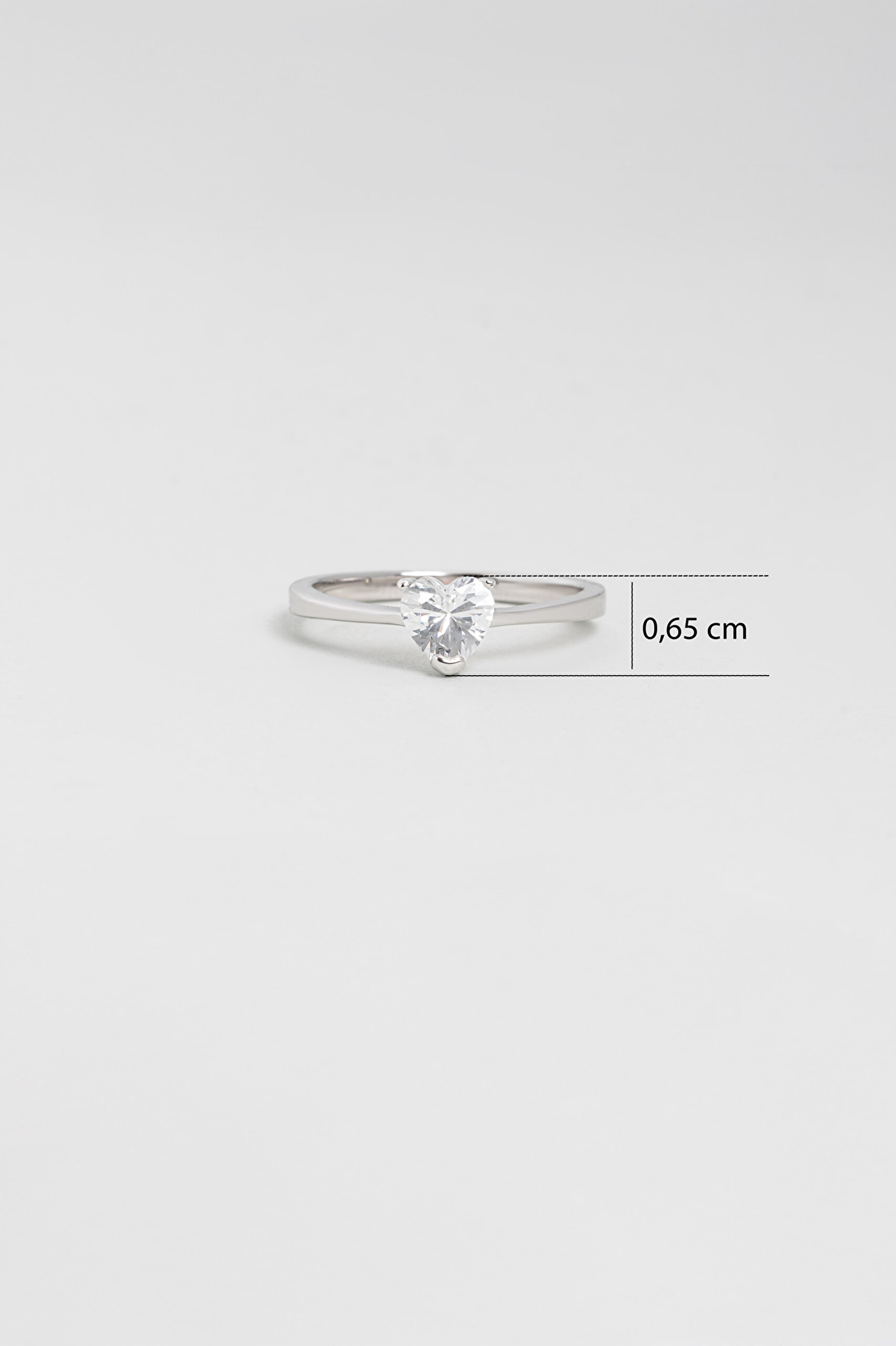 ⁠ Isabella 18 Ayar Beyaz Altın Kaplama Gümüş Yüzük_2}