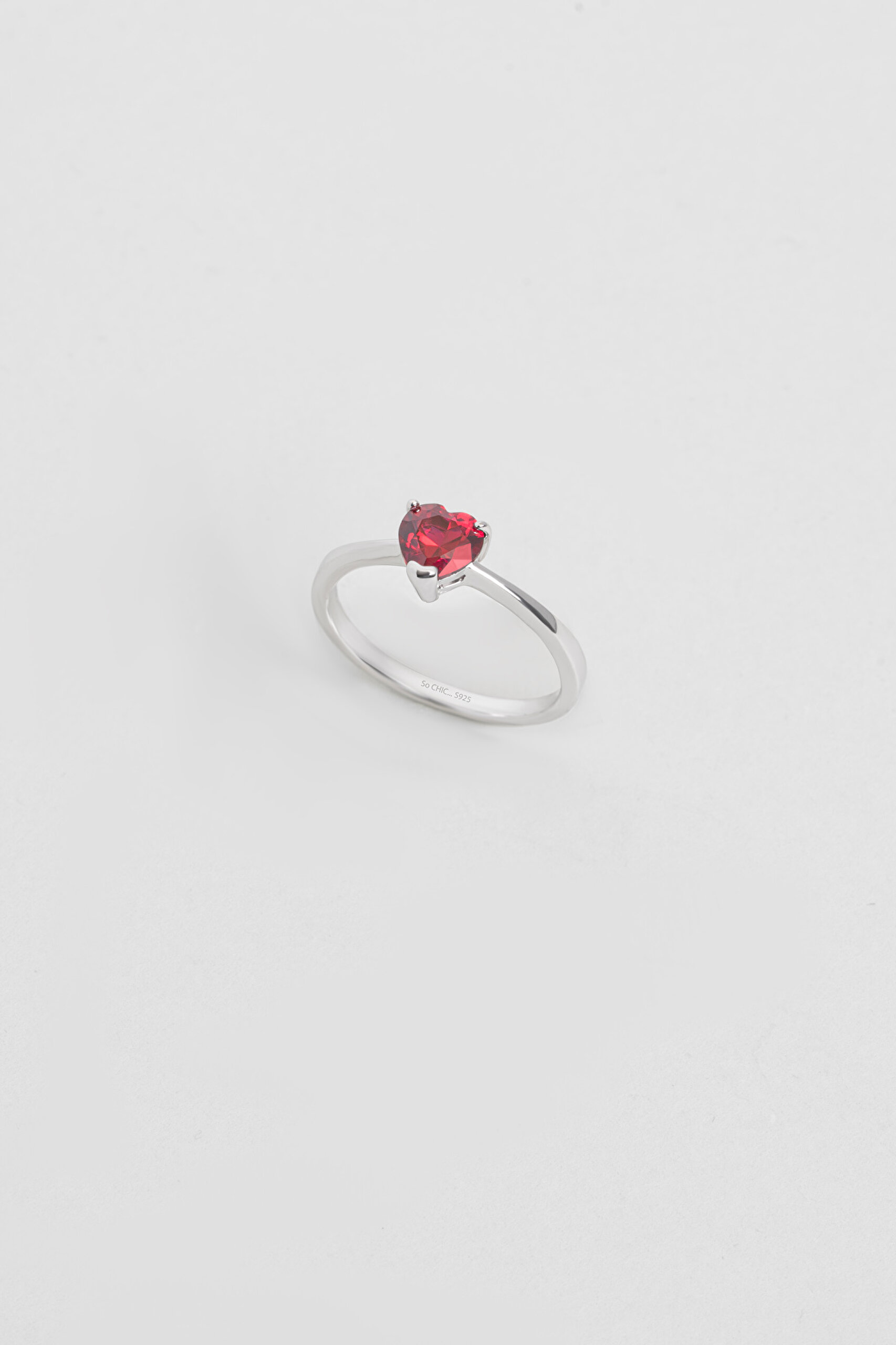 ⁠ Isabella 18 Ayar Beyaz Altın Kaplama Gümüş Yüzük_0}