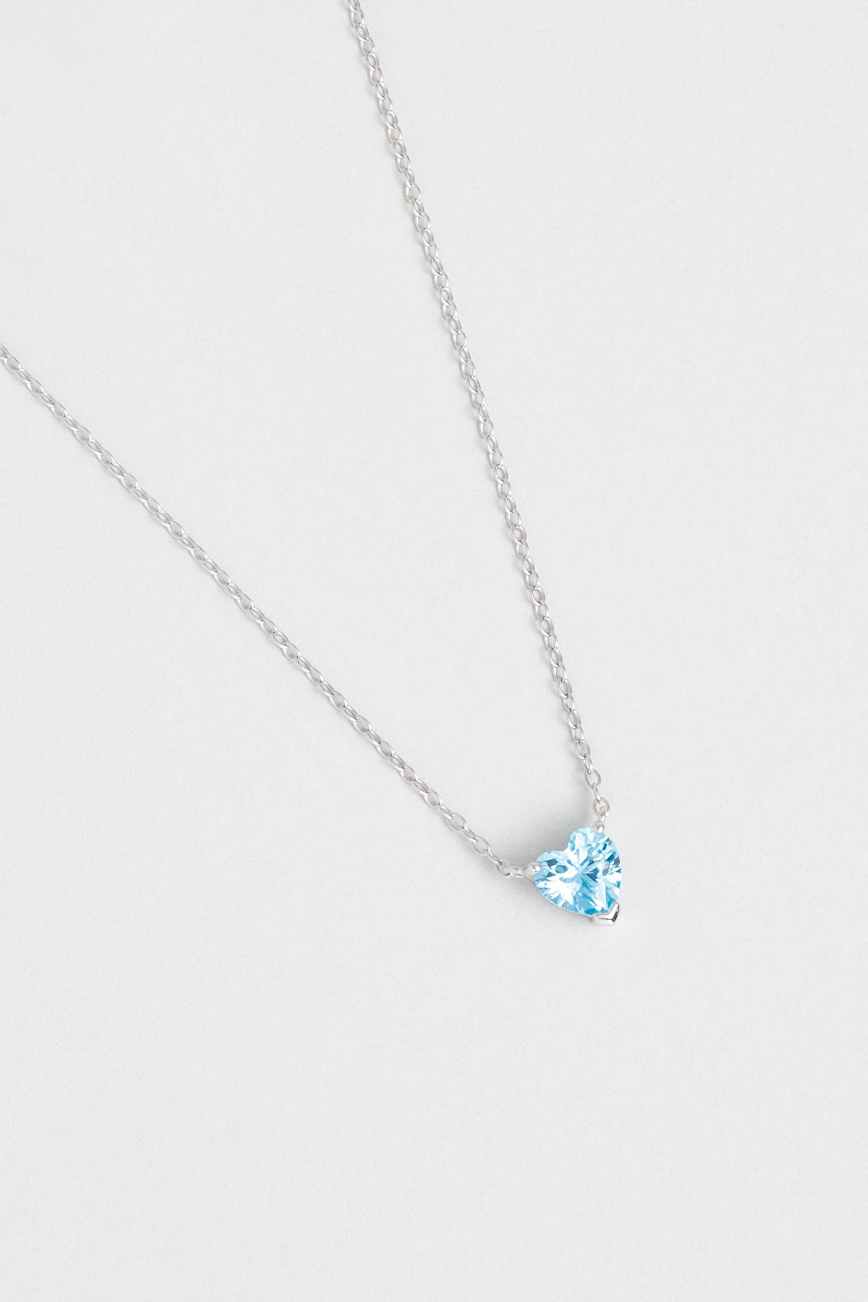 ⁠ Isabella 18 Ayar Beyaz Altın Kaplama 45 Cm Gümüş Kalp Kolye_1}