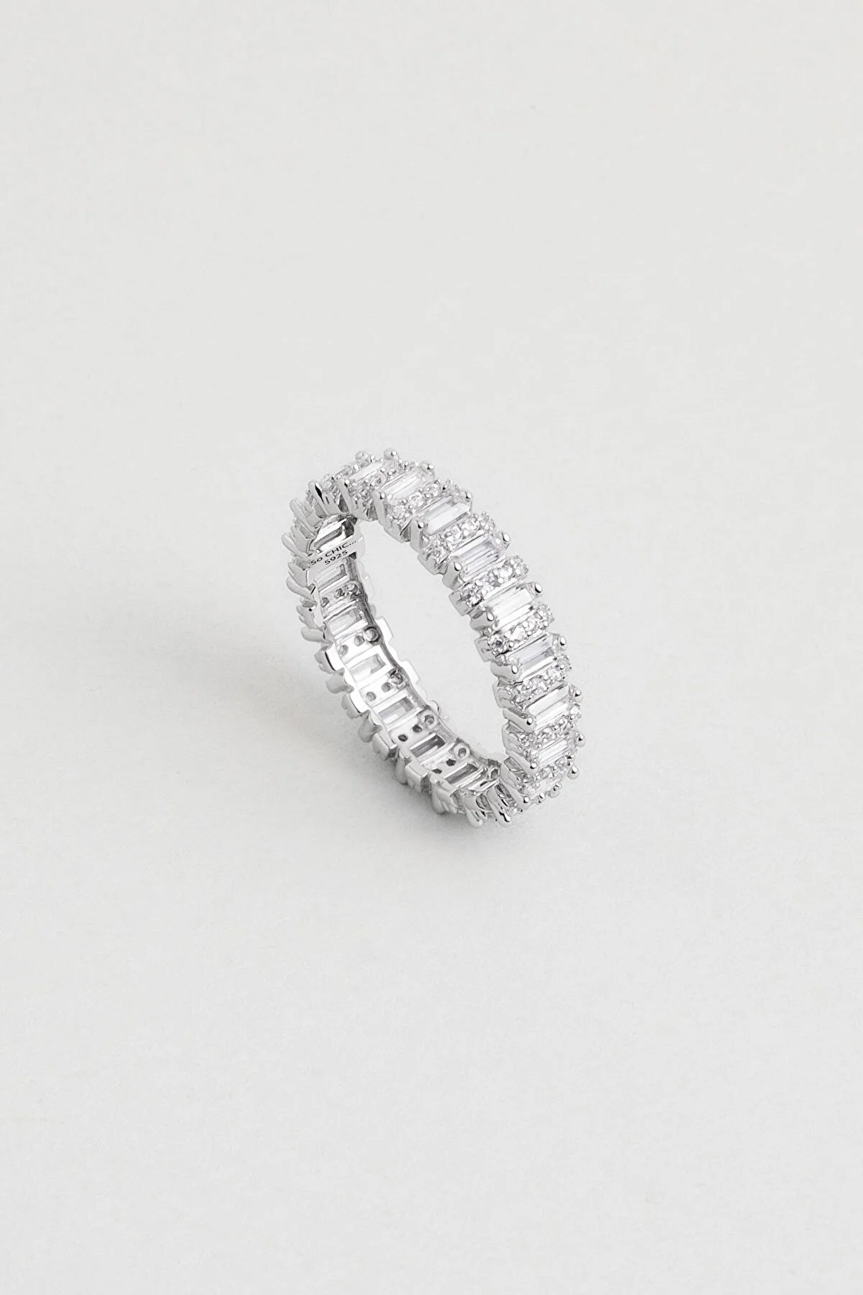 ⁠ Baget Kesim 18 Ayar Beyaz Altın Kaplama Gümüş Yüzük_0}