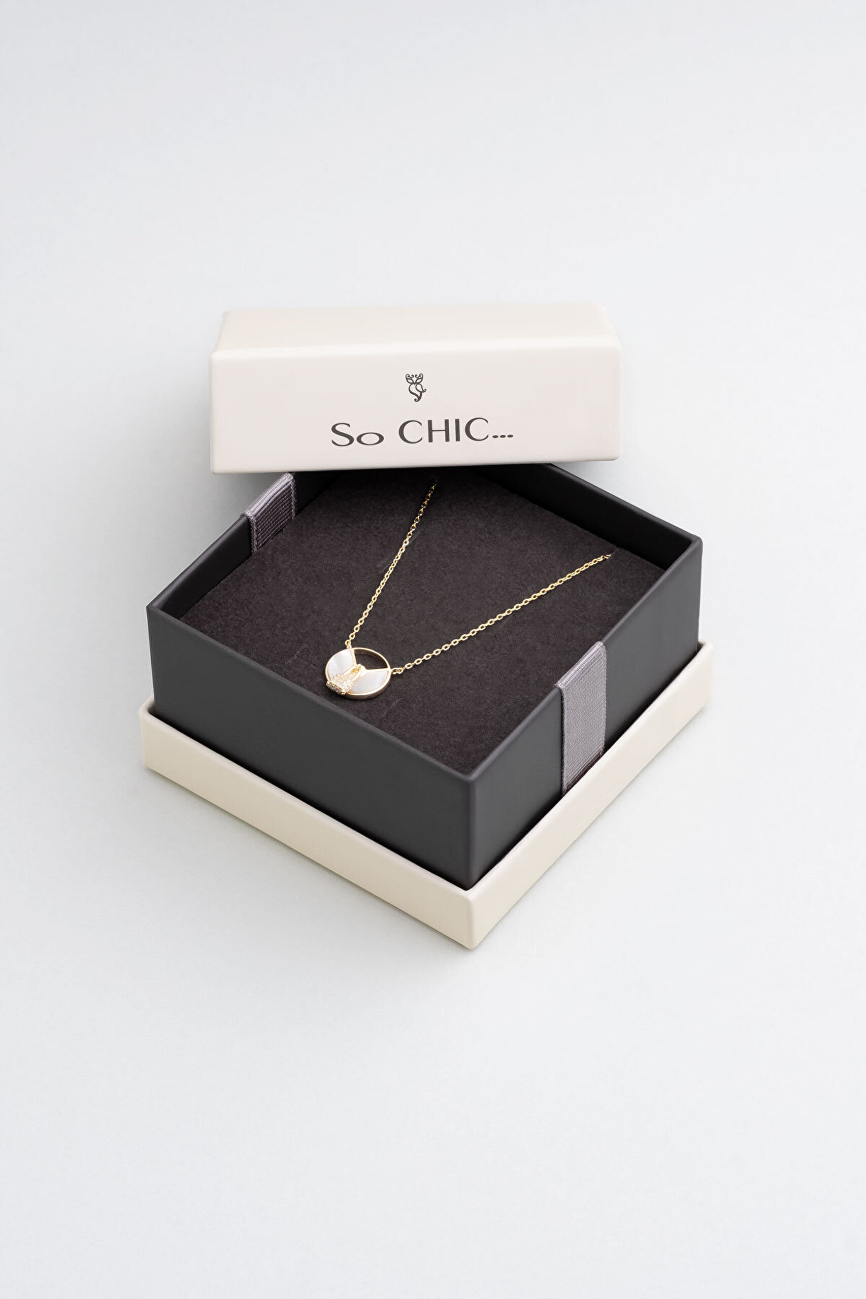 Kilit Tasarımlı 18 Ayar Sarı Altın Kaplama 45 Cm Minimal Gümüş Kolye - 4