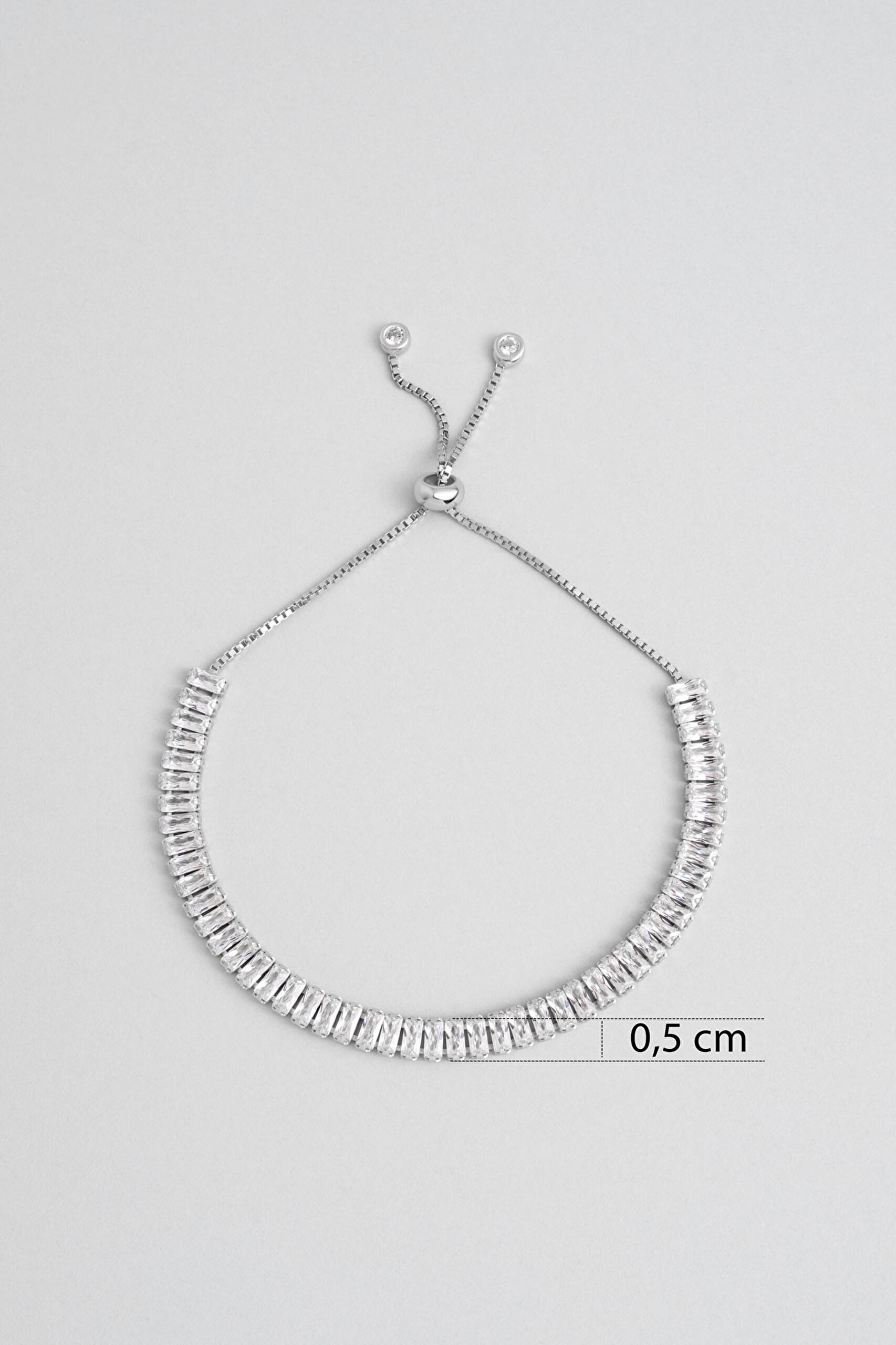 ⁠ Elegant Baget 18 Ayar Beyaz Altın Kaplama Gümüş Asansörlü Bileklik_2}