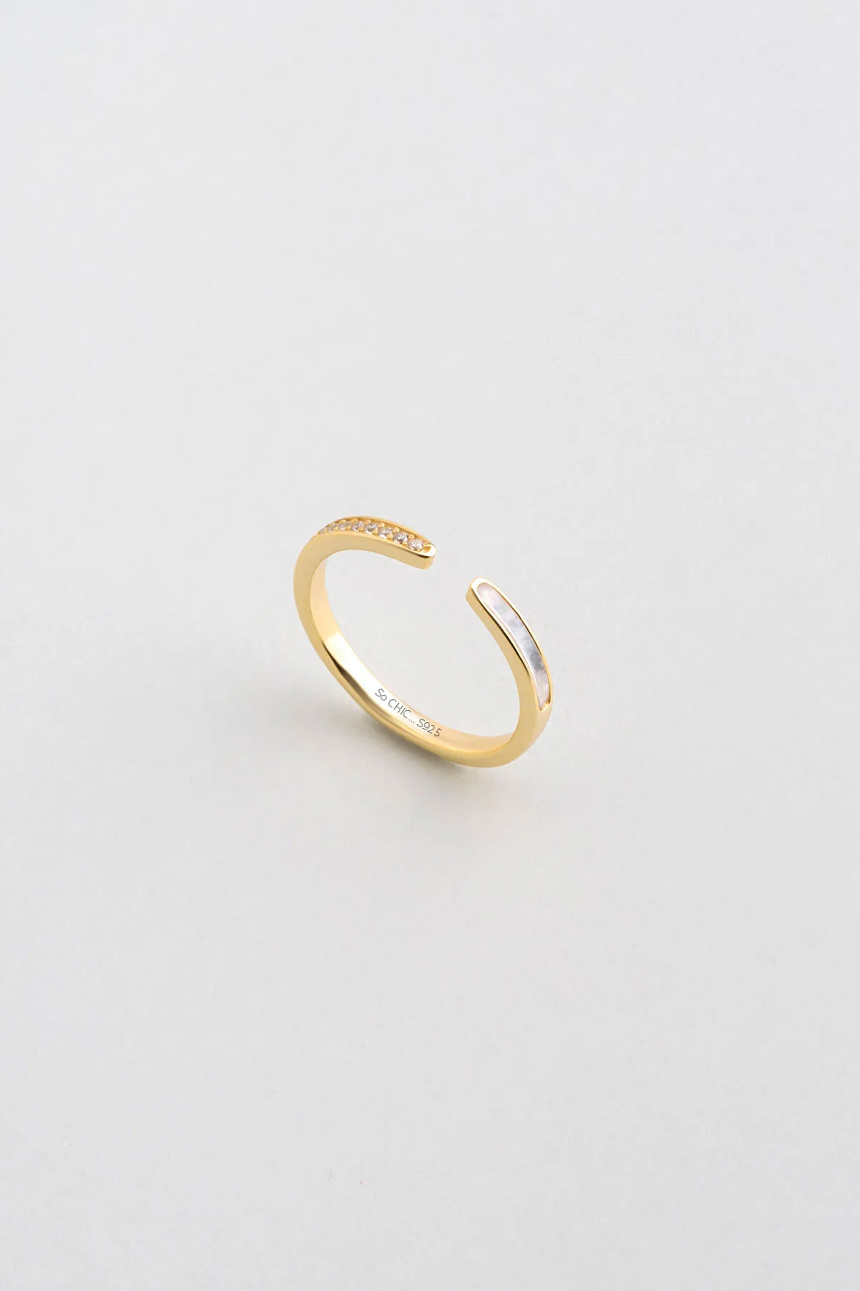 ⁠ Beyaz Sedef 18 Ayar Sarı Altın Kaplama Gümüş Minimal Yüzük_0}