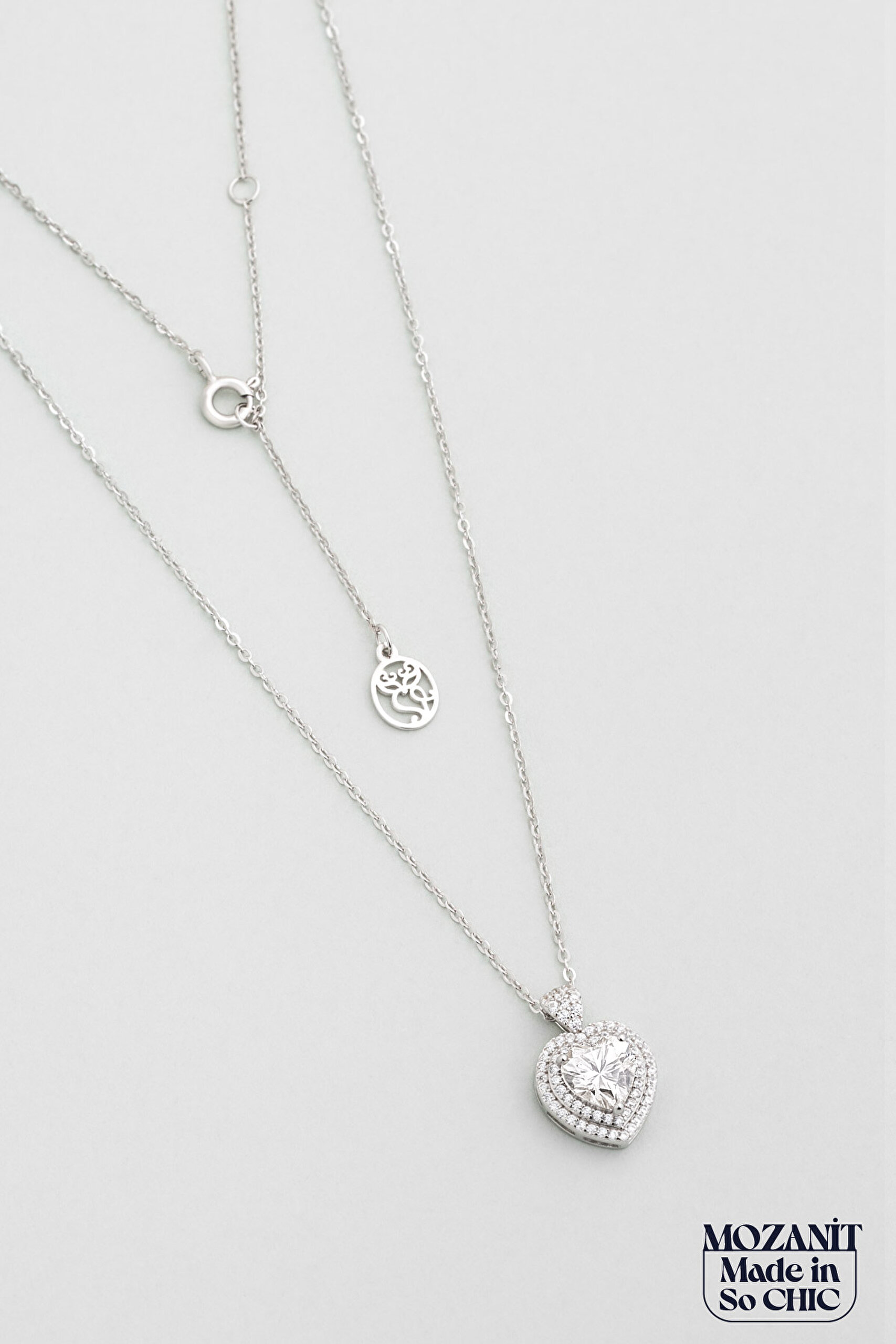 ⁠ Kalp Mozanit 18 Ayar Beyaz Altın Kaplama 44 Cm Gümüş Kolye_0}