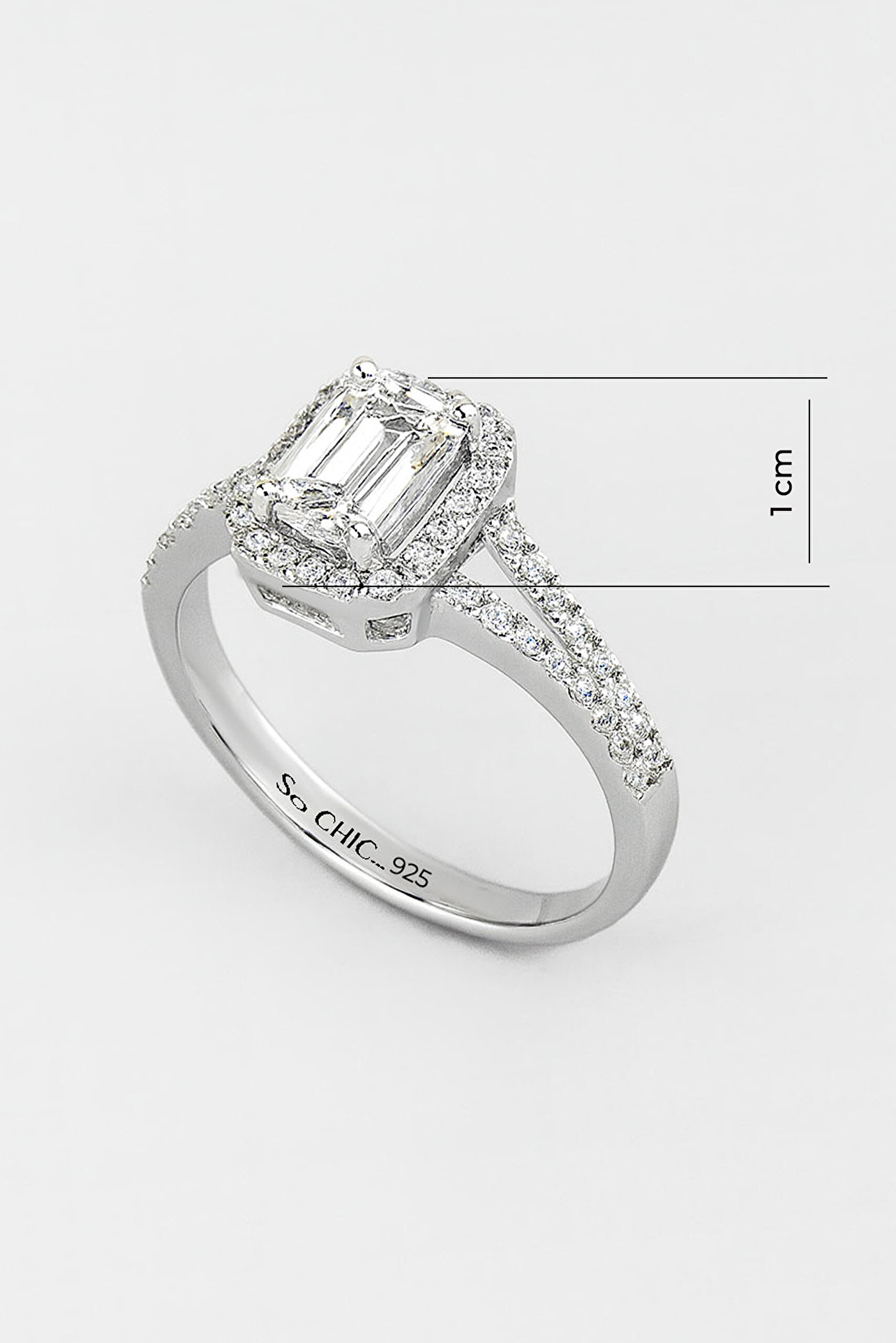 ⁠ Mozanit Işığı 18 Ayar Beyaz Altın Kaplama Emerald Kesim Yüzük_2}