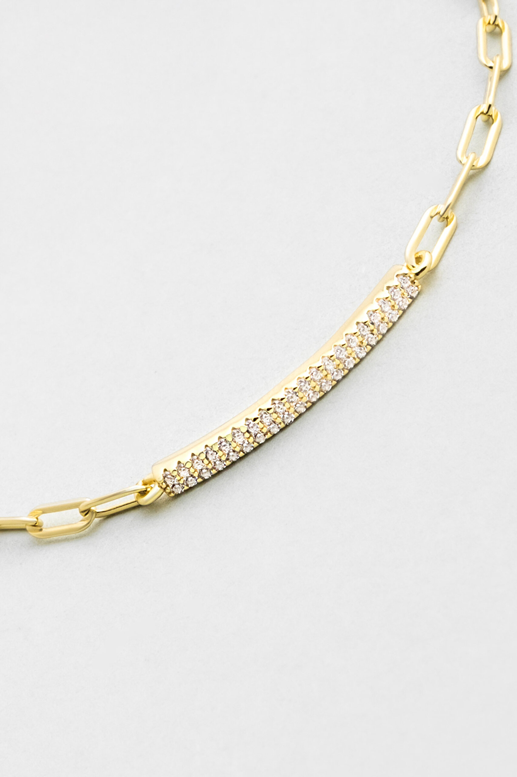 ⁠ Noemi 18 Ayar Sarı Altın Kaplama 19 Cm Gümüş Minimal Bileklik
_4}
