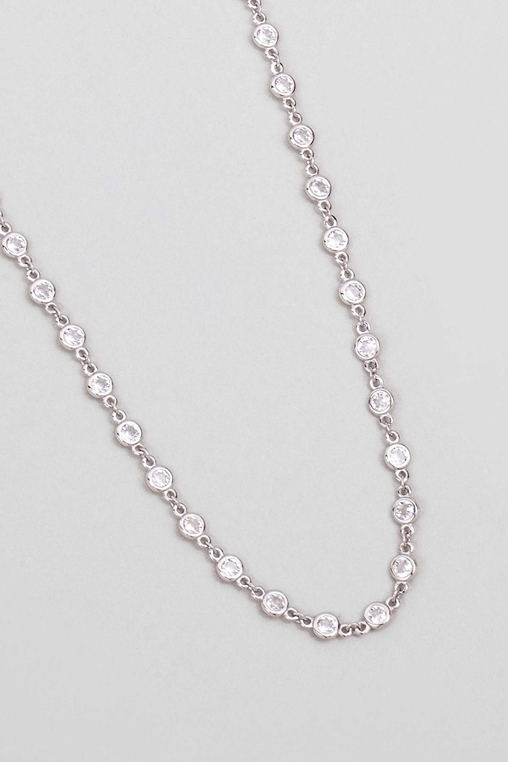 ⁠ Minimal Işıltı 18 Ayar Beyaz Altın Kaplama 65 Cm Gümüş Kolye_4}