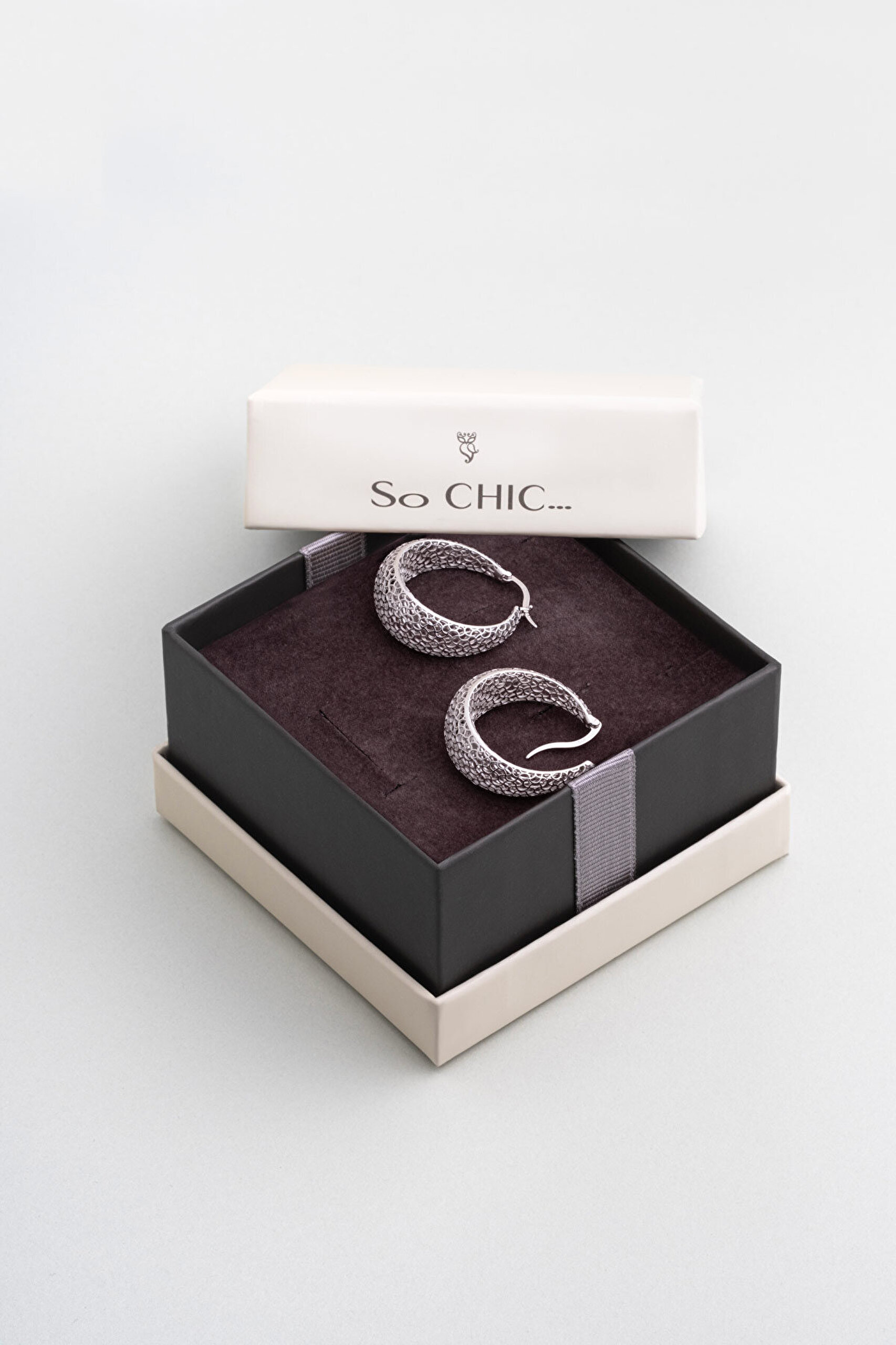 Saray Dokunuşu 18 Ayar Beyaz Altın Kaplama Gümüş Halka Küpe - 4