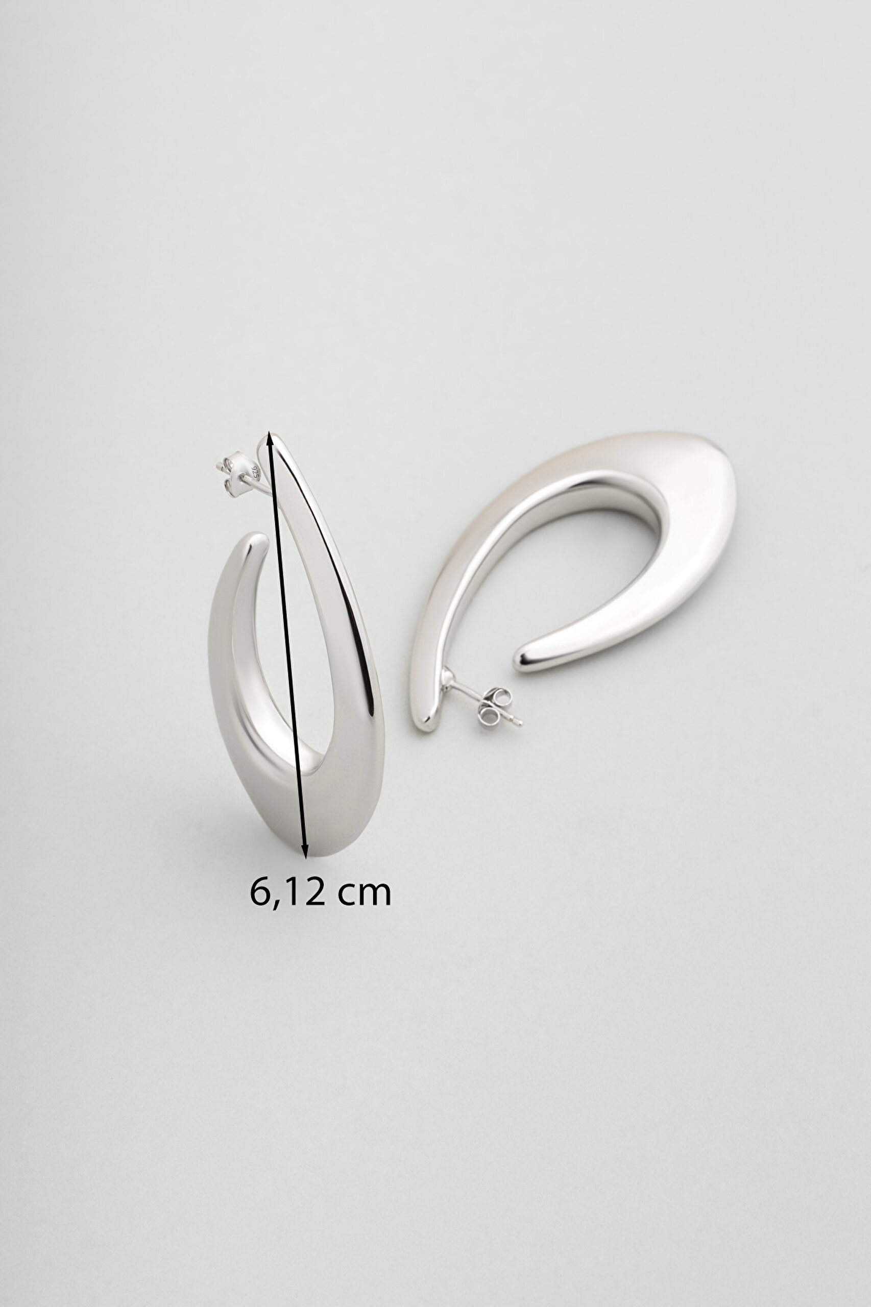 ⁠ Milano 18 Ayar Beyaz Altın Kaplama Gümüş Tasarım Küpe_2}