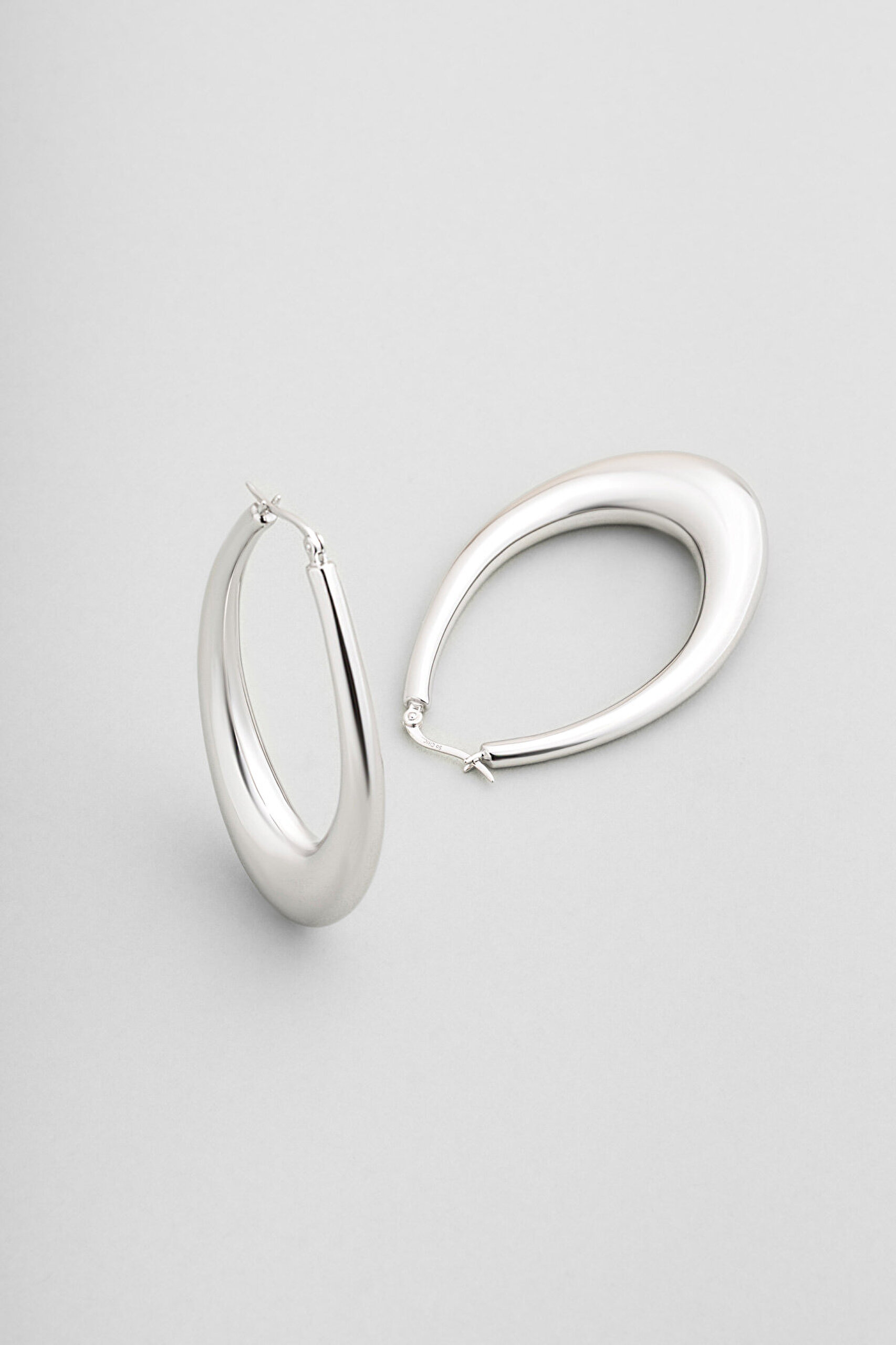 Vanessa 18 Ayar Beyaz Altın Kaplama Gümüş Küpe - 0