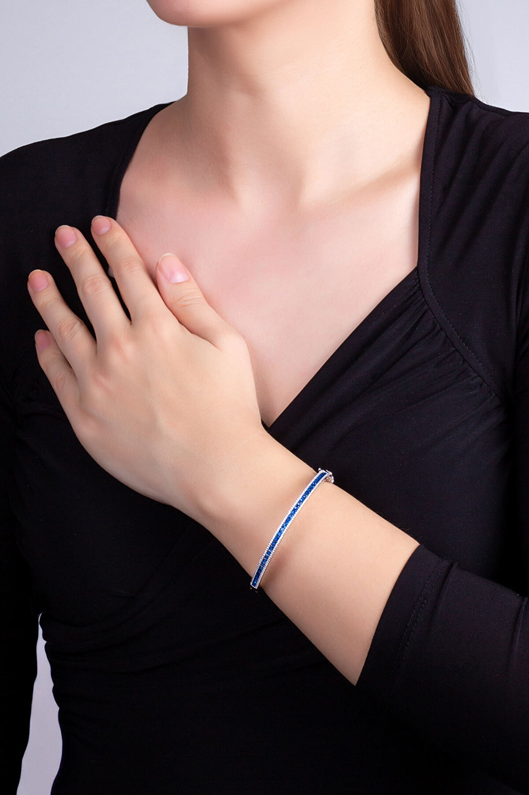 Mavi Maia 18 Ayar Beyaz Altın Kaplama Gümüş Kelepçe Bileklik - 3