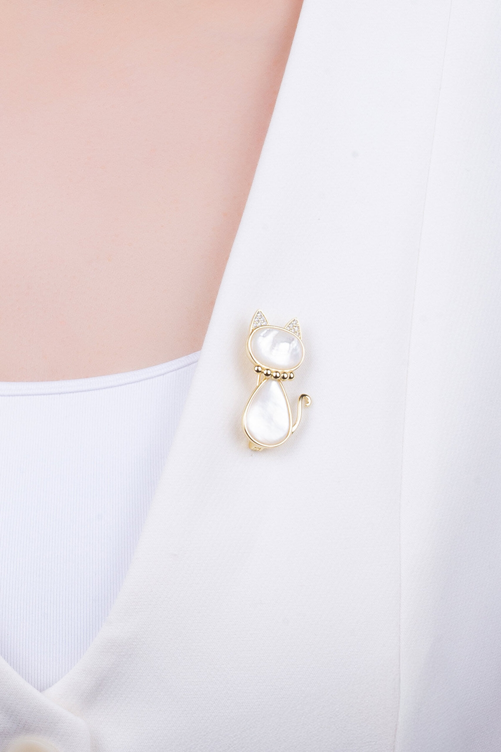 Sevimli Kedi 18 Ayar Sarı Altın Kaplama Gümüş Broş - 1