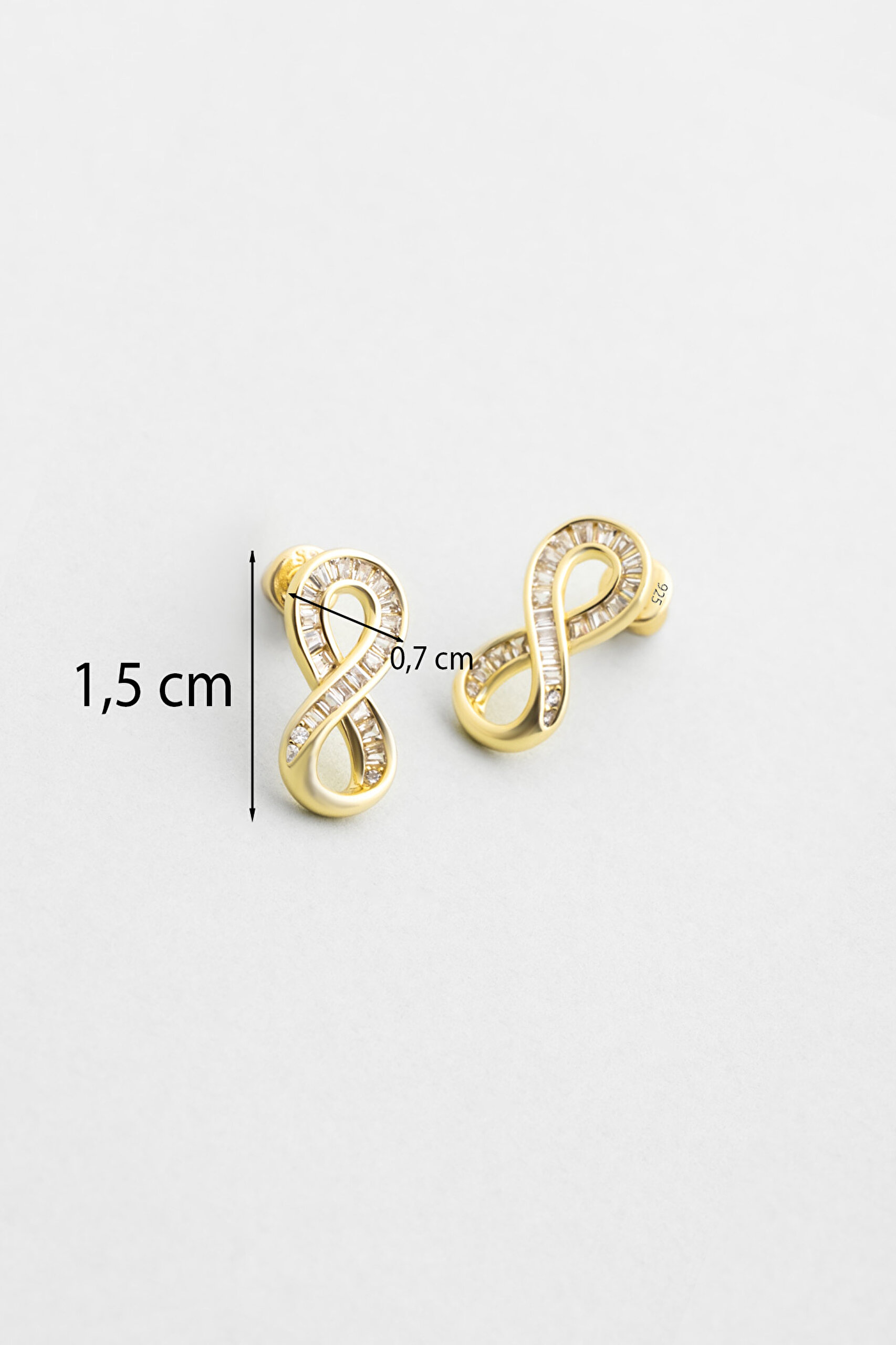 ⁠ Sonsuz Aşk 18 Ayar Sarı Altın Kaplama Gümüş Küpe_2}