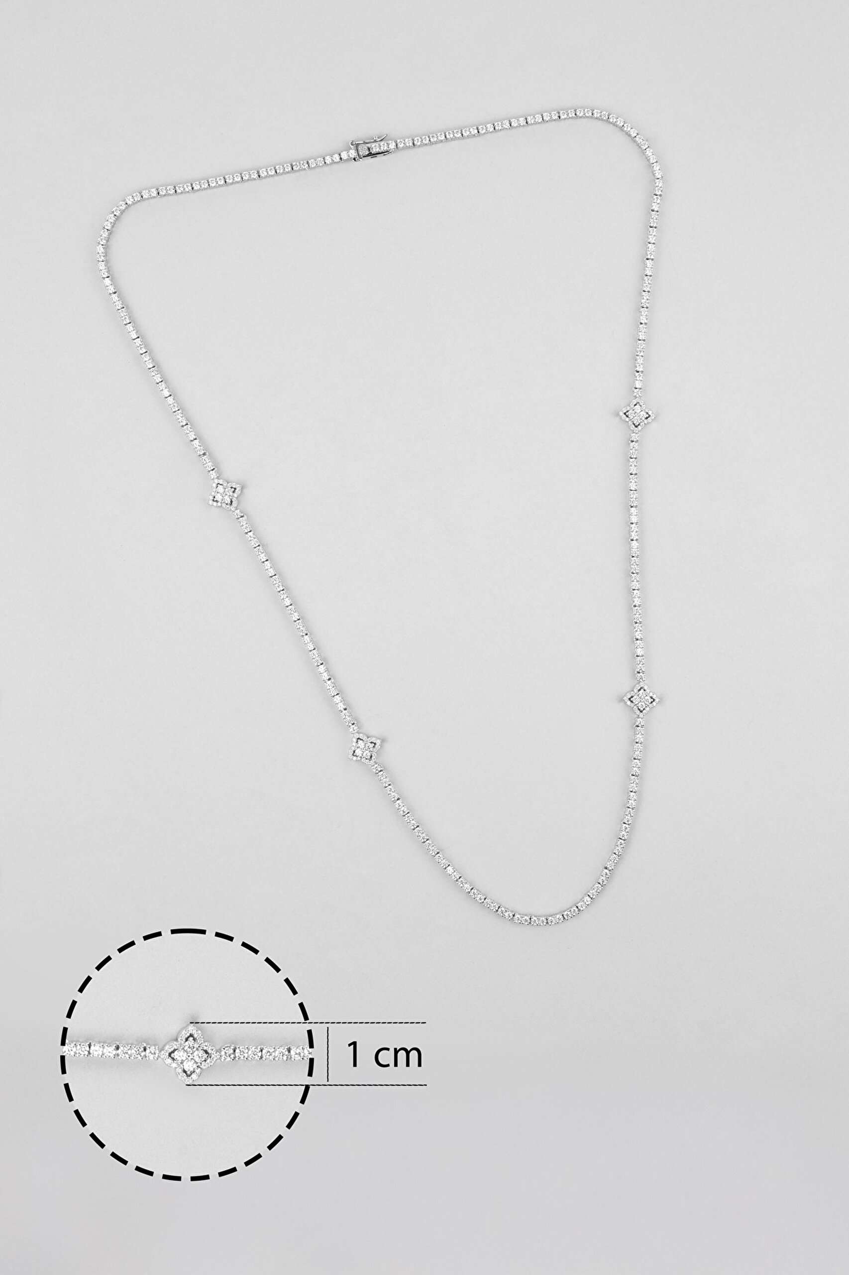 ⁠ Şans Yoncası 18 Ayar Beyaz Altın Kaplama Gümüş Su Yolu Kolye_1}