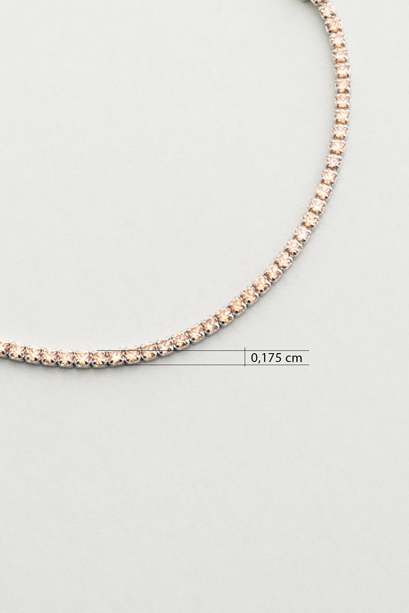 ⁠ Carmen 18 Ayar Beyaz Altın Kaplama Ayarlanabilir Gümüş Bileklik_2}