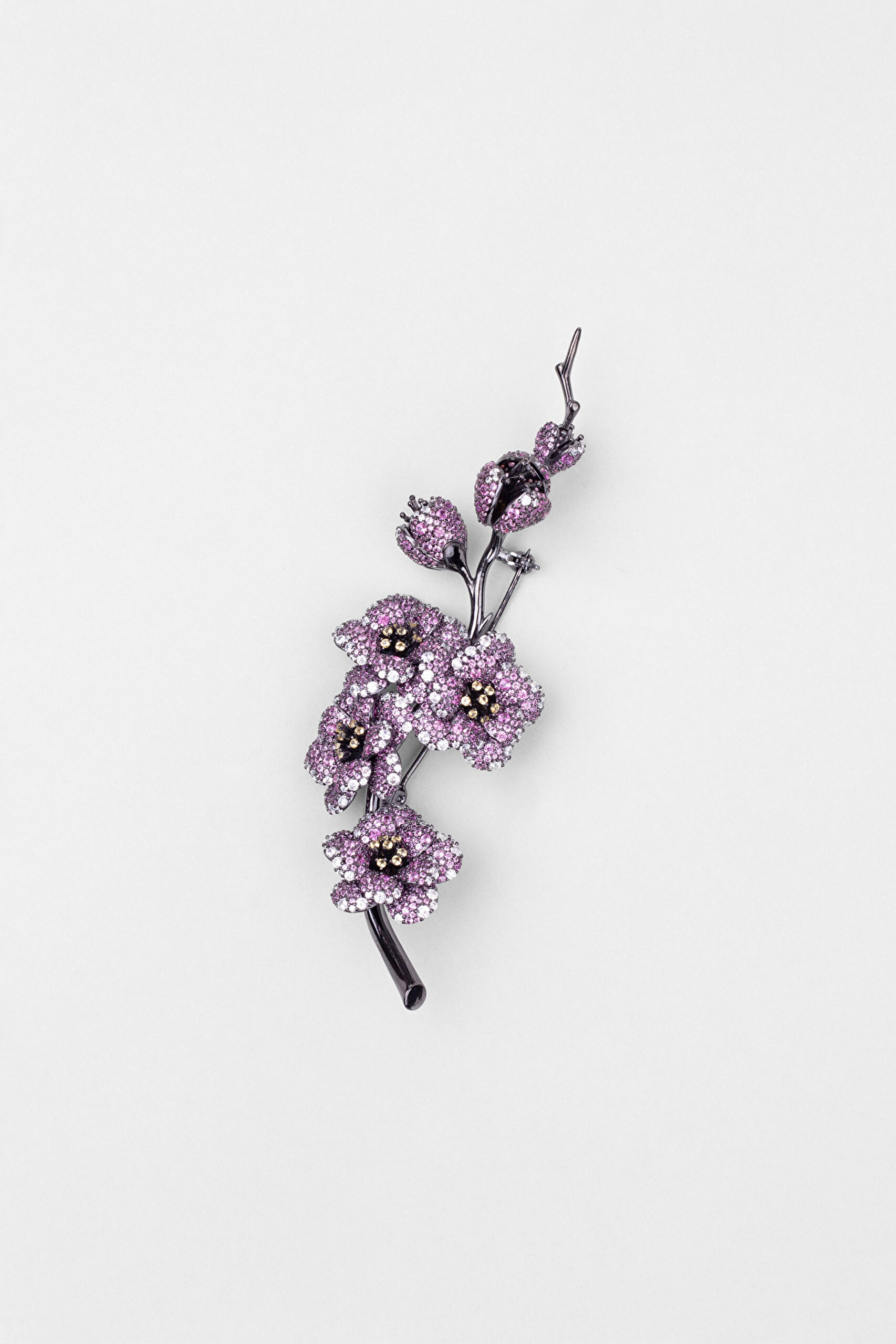 ⁠ Sakura Çiçeği Siyah Rodyum Kaplama Gümüş Broş_3}