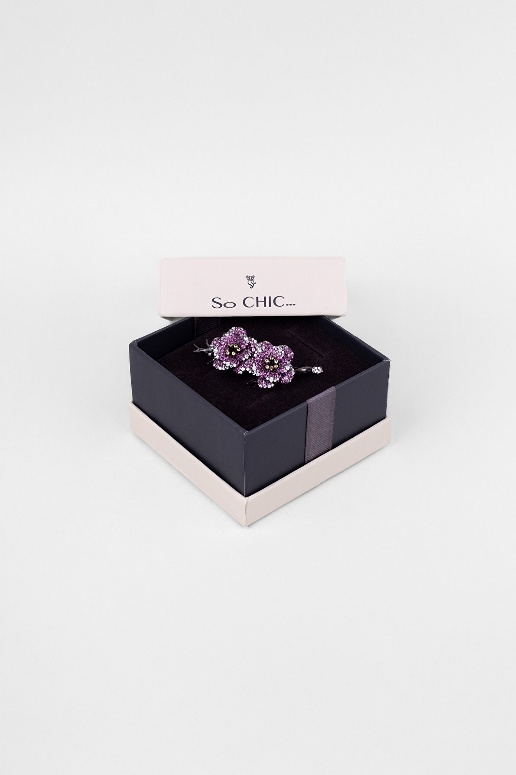 ⁠ Begonvil Siyah Rodyum Kaplama Gümüş Broş_4}