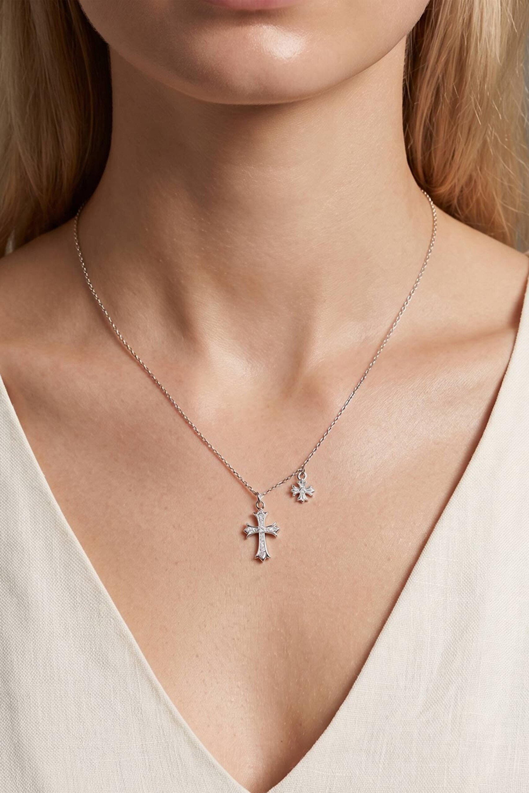 Eternal 18 Ayar Beyaz Altın Kaplama 45 Cm Gümüş Cross Kolye - 1