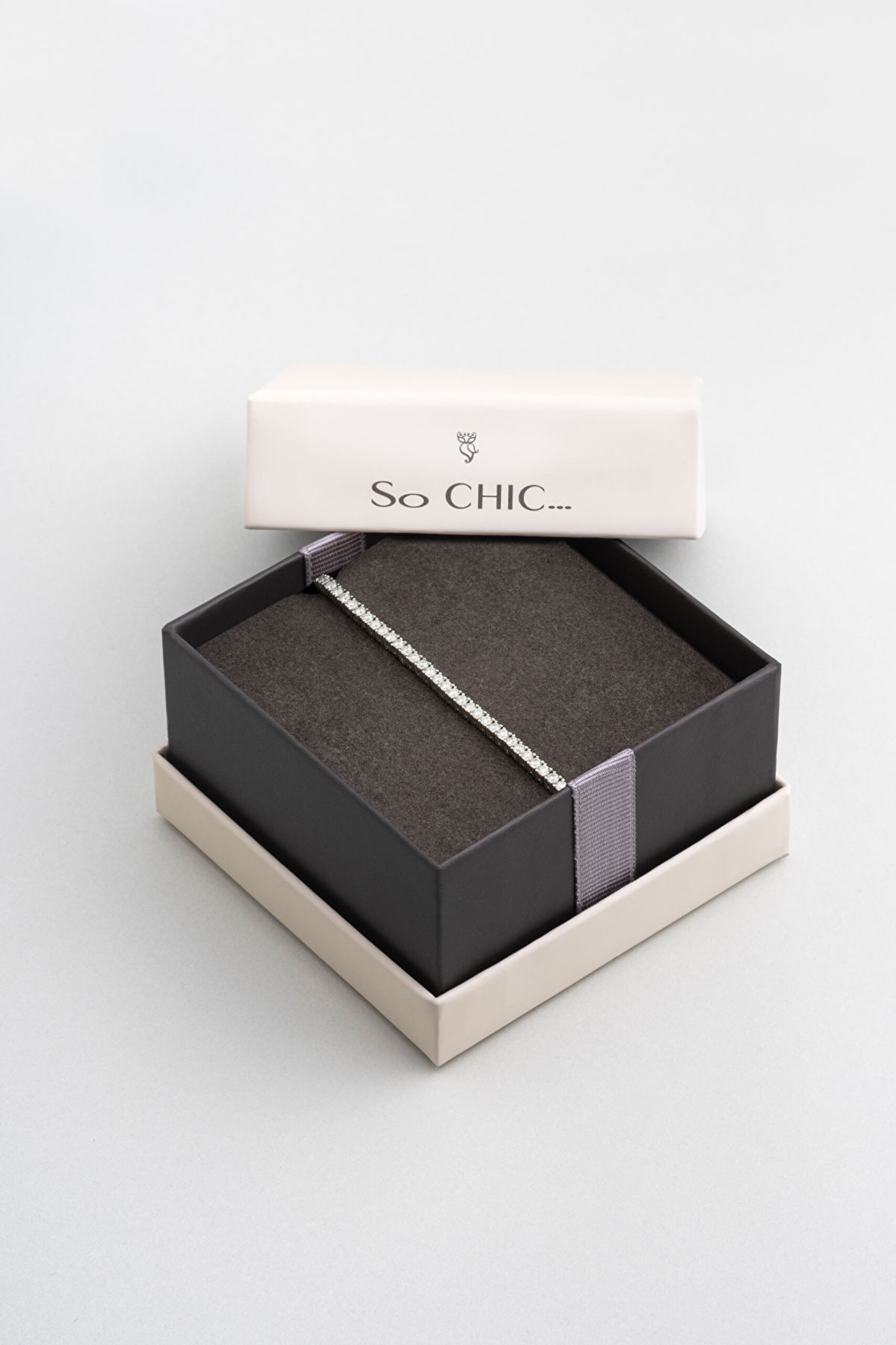 ⁠ Mozanit Şıklığı 18 Ayar Beyaz Altın Kaplama 19 Cm Gümüş Su Yolu Bileklik_6}