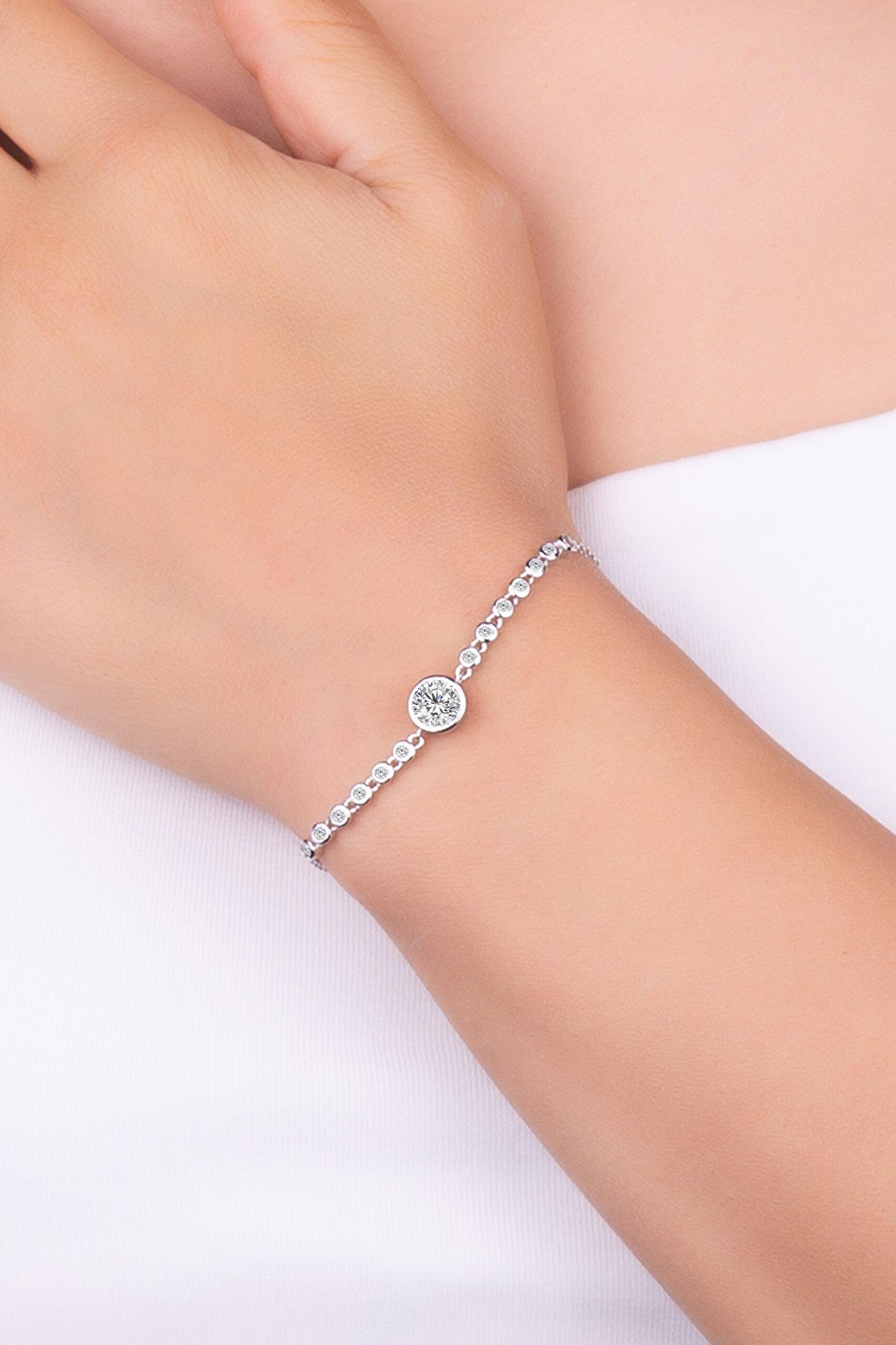 ⁠ Mozanit Tasarımı 18 Ayar Beyaz Altın Kaplama 19 Cm Gümüş Bileklik_1}