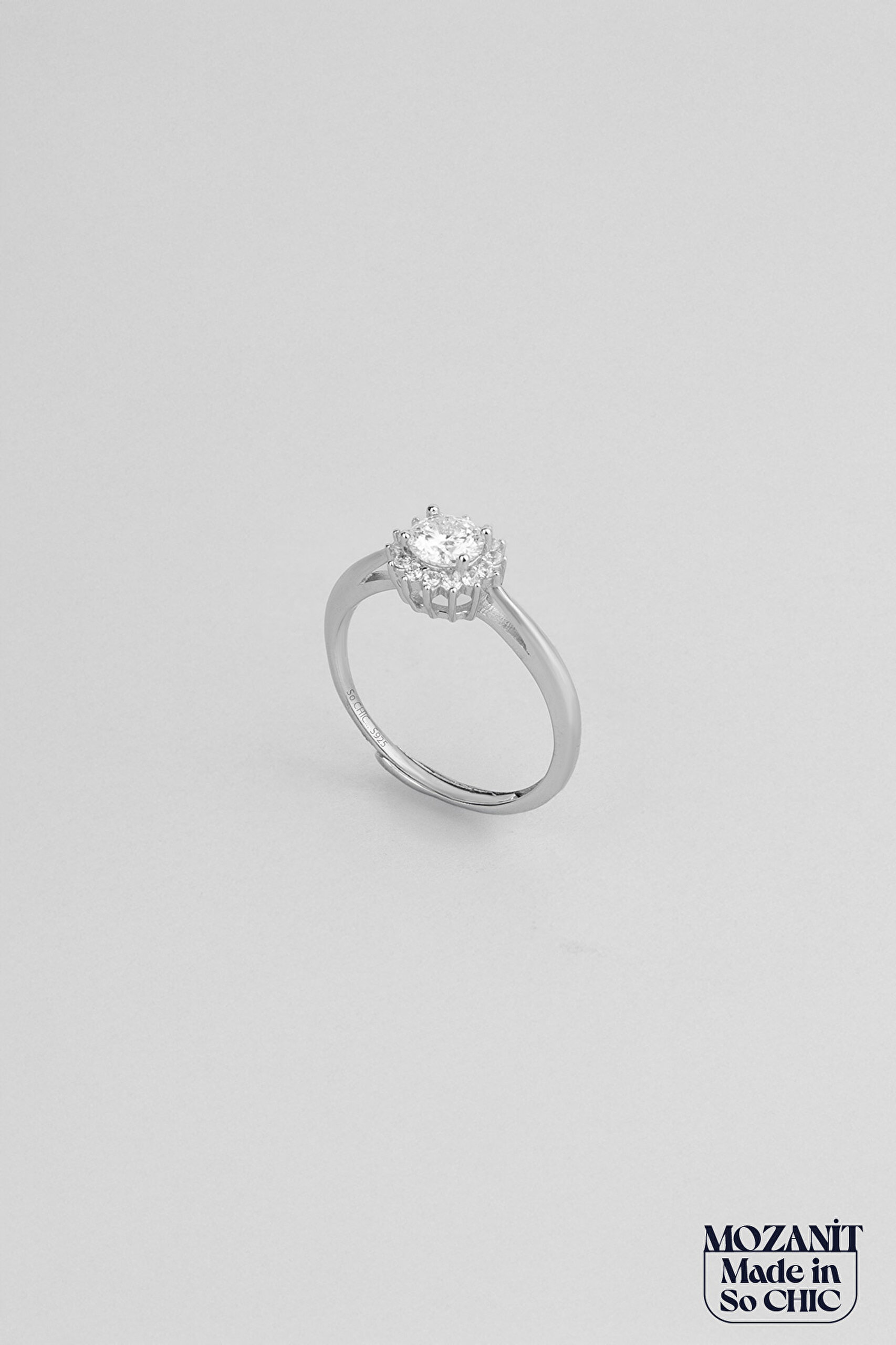 ⁠ Mozanit Çiçeği 18 Ayar Beyaz Altın Kaplama Ayarlanabilir Gümüş Yüzük_0}