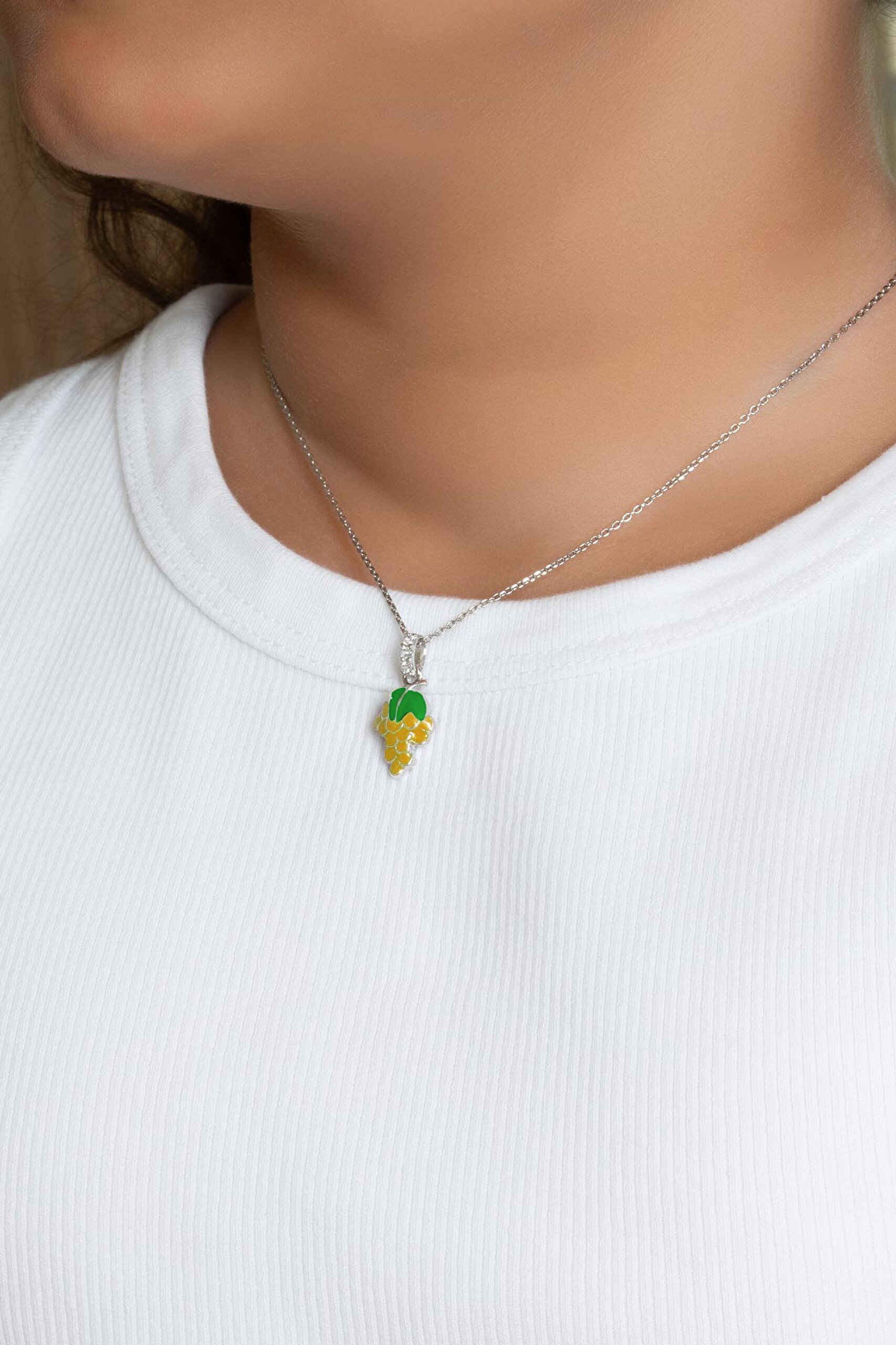 ⁠ Tropikal Üzüm 18 Ayar Beyaz Altın Kaplama 33 Cm Gümüş Çocuk Kolye_1}