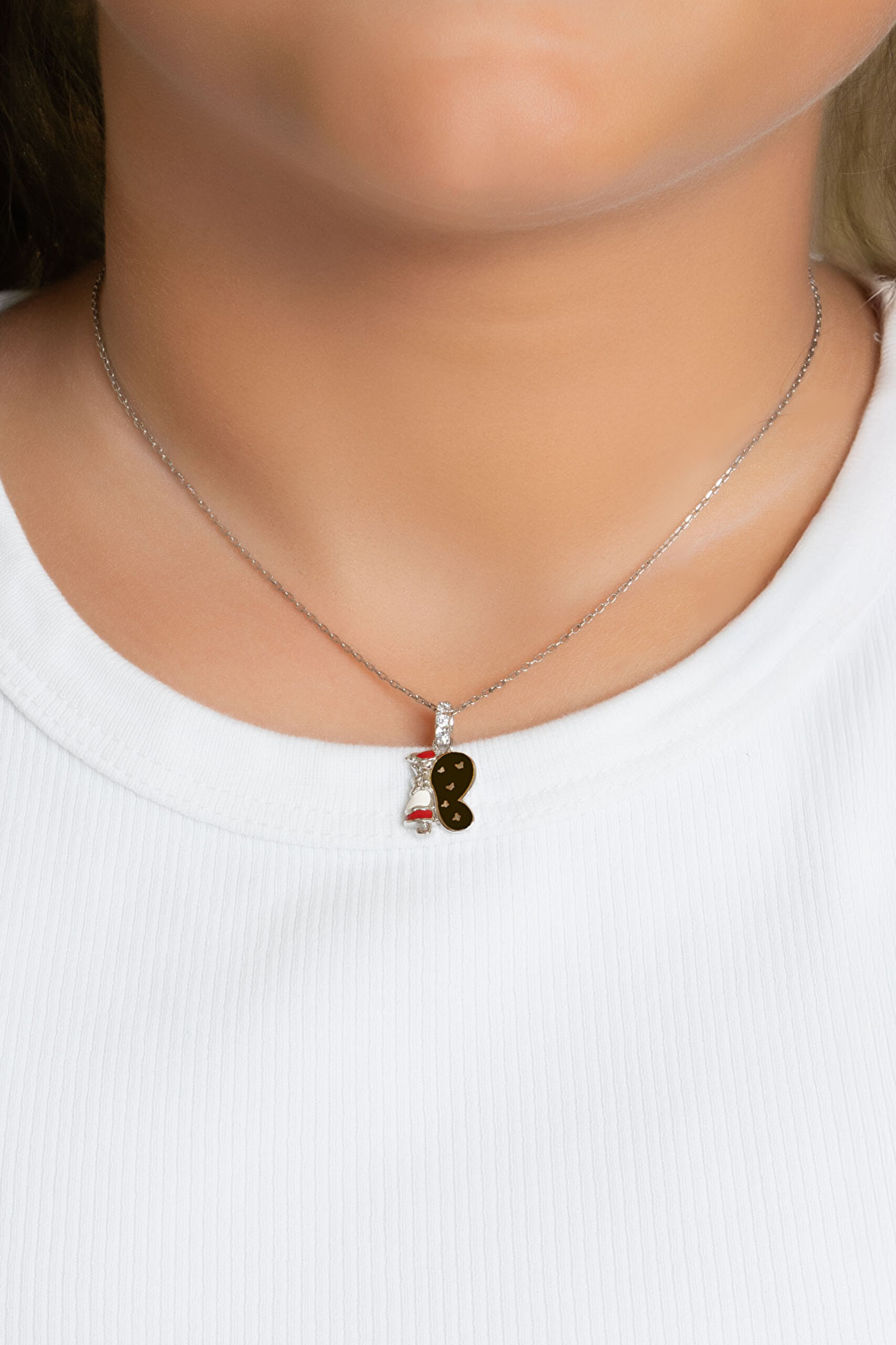 ⁠ Kelebek Figürlü 18 Ayar Beyaz Altın Kaplama Gümüş 33 Cm Çocuk Kolye_1}