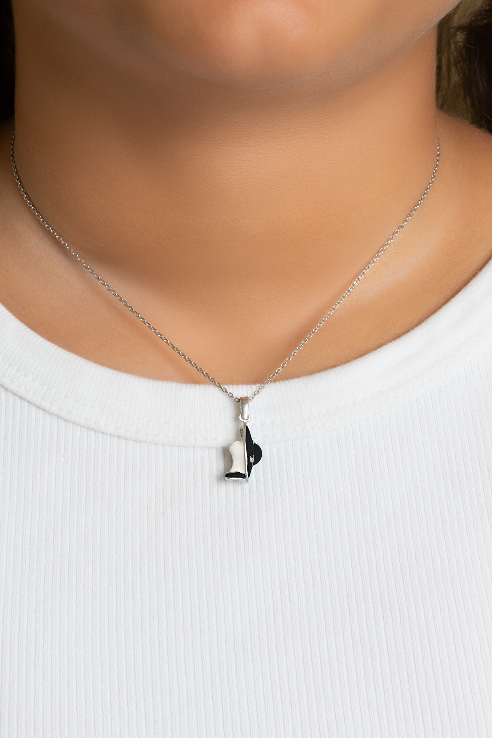 ⁠ Renkli Lady 18 Ayar Beyaz Altın Kaplama 33 Cm Gümüş Çocuk Kolye_1}